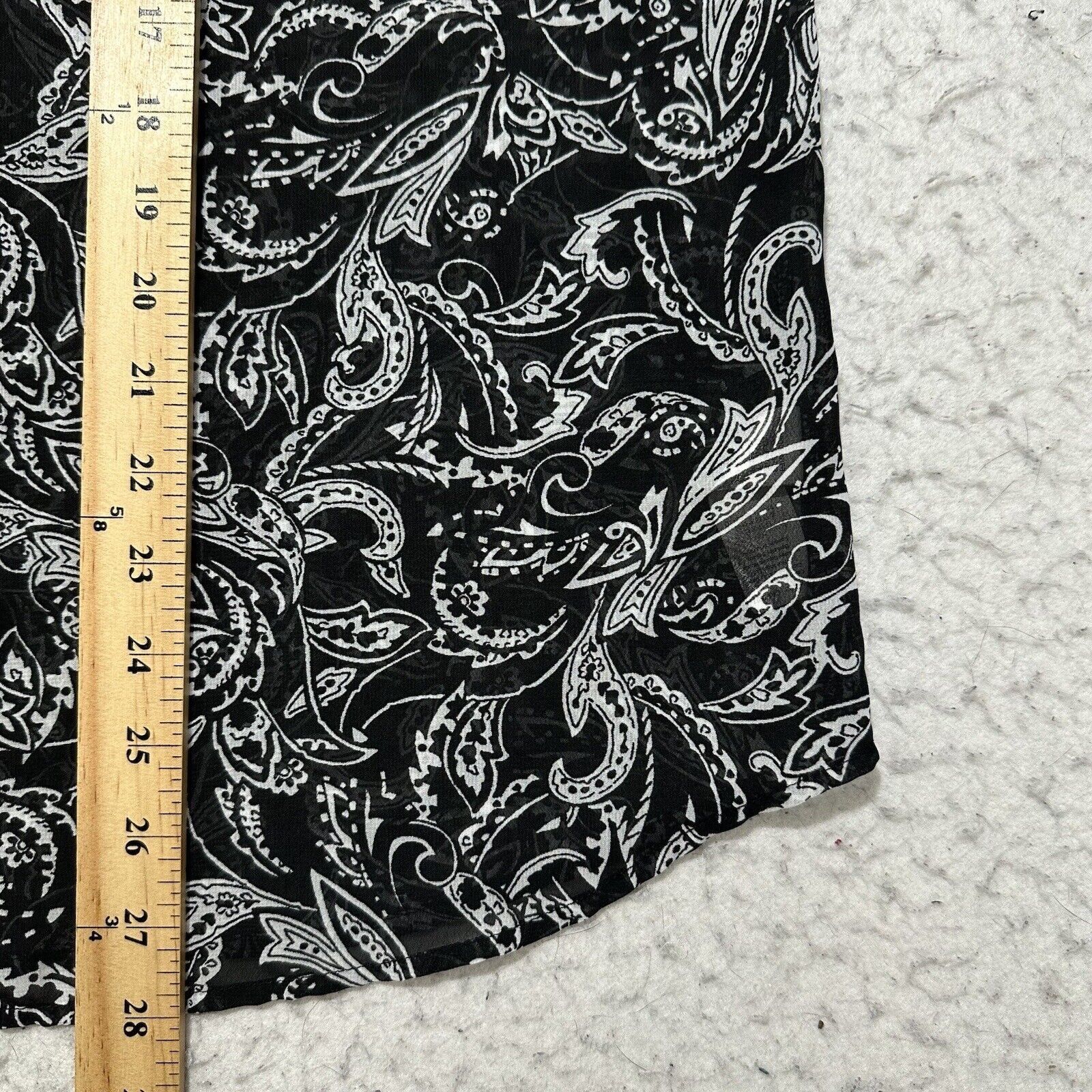 Gap GAP Large Sheer Button Up Sheer Blouse Black + White Paisley Size L / US 10 / IT 46 - 8 Thumbnail