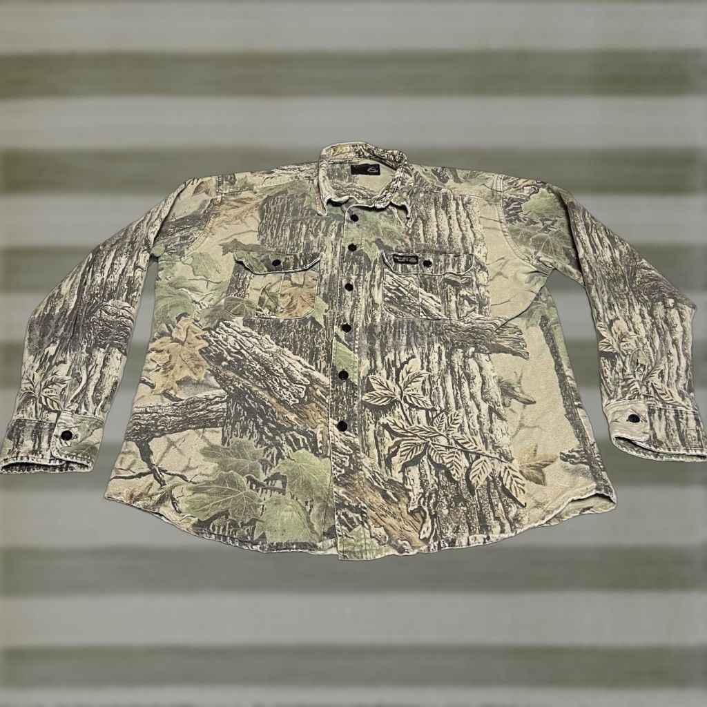 Realtree VTG Rattlers Brand Realtree Camo Chamois Hunting Shirt Mens L USA Camouflage Folded Collar Button-Up Pockets heavyweight Multicolor Cotton Flannel Size US L / EU 52-54 / 3 - 1 Thumbnail