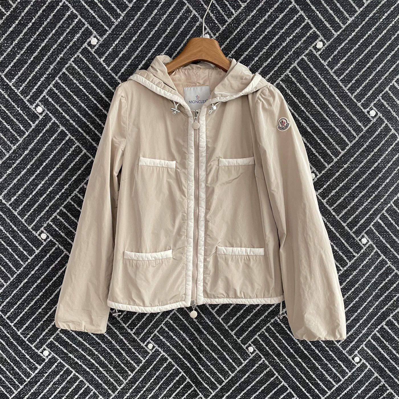 Moncler Moncler Khaki Nylon Zip Hooded Jacket 1 Unisex 99N Size US S / EU 44-46 / 1 - 1 Thumbnail