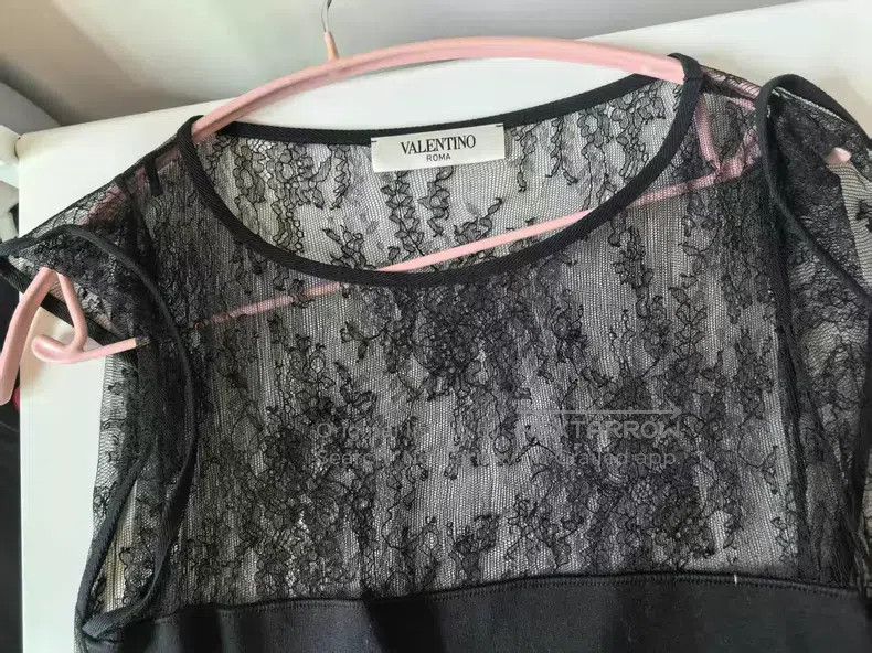 Valentino Valentino Little black dress with classic lace stitching Size L / US 10 / IT 46 - 2 Thumbnail