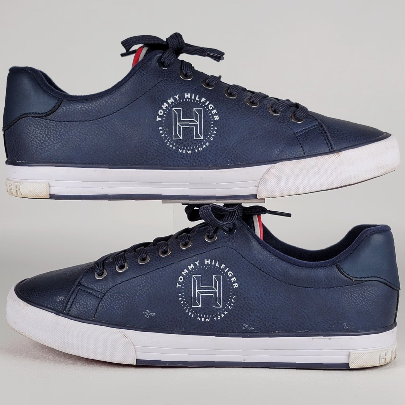 Tommy Hilfiger Tommy Hilfiger Shoes Mens 10.5 M Navy Blue 001 Low Top Sneakers Memory Foam Size US L / EU 52-54 / 3 - 5 Thumbnail
