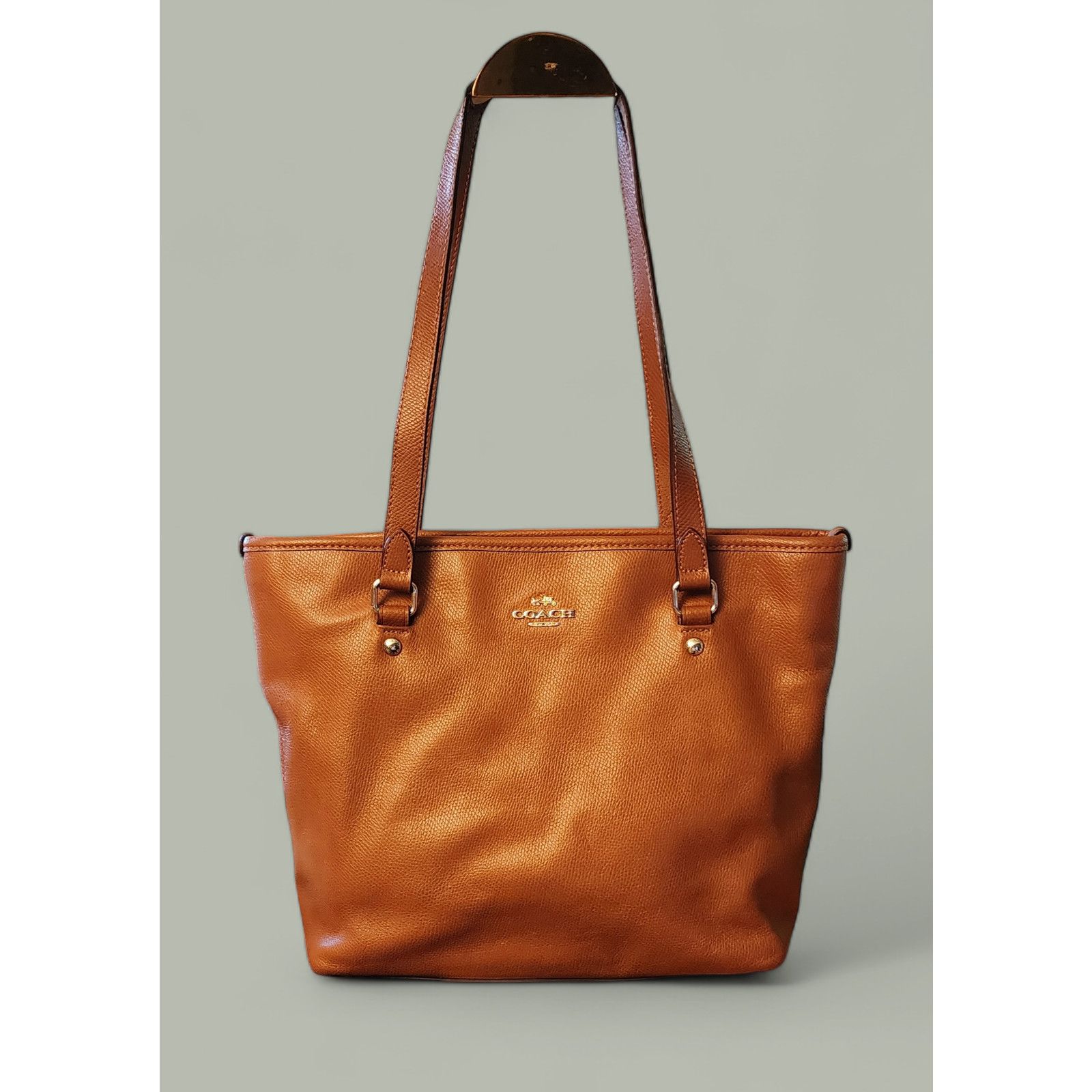 Coach COACH Cross Grain Leather City Zip Tote F36632 Acorn color Size ONE SIZE - 1 Thumbnail