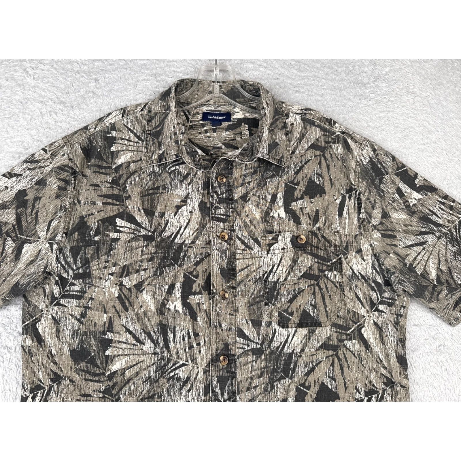 Croft & Barrow Croft & Barrow Shirt Adult Medium Gray Floral Hawaiian 100% Cotton Short Sleeve Mens Size US M / EU 48-50 / 2 - 4 Thumbnail