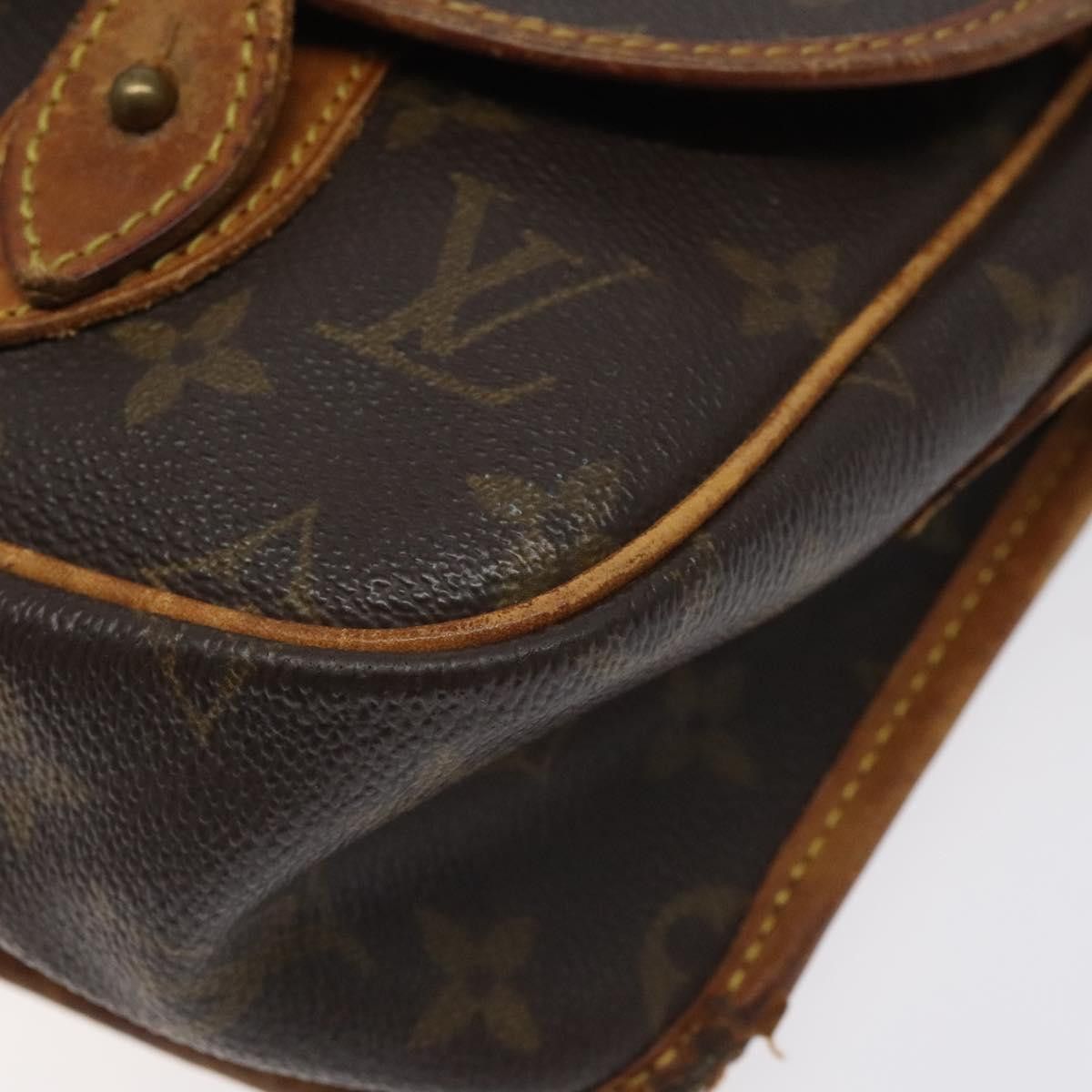 Louis Vuitton LOUIS VUITTON Monogram Givesier MM Shoulder Bag M42247 Size ONE SIZE - 15 Thumbnail