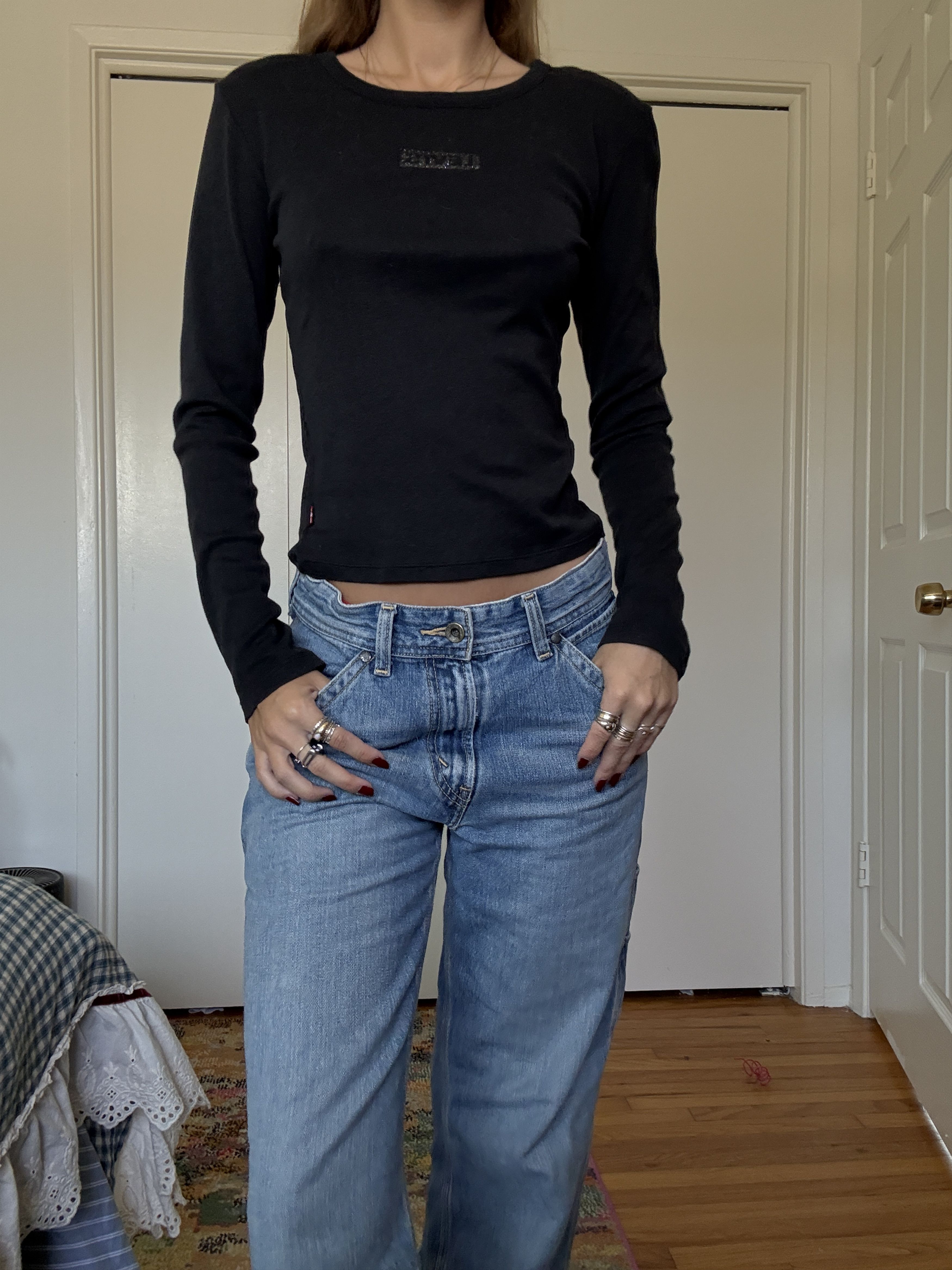 Levi's Levi’s Black and Silver Logo Long Sleeve Size S / US 4 / IT 40 - 2 Thumbnail