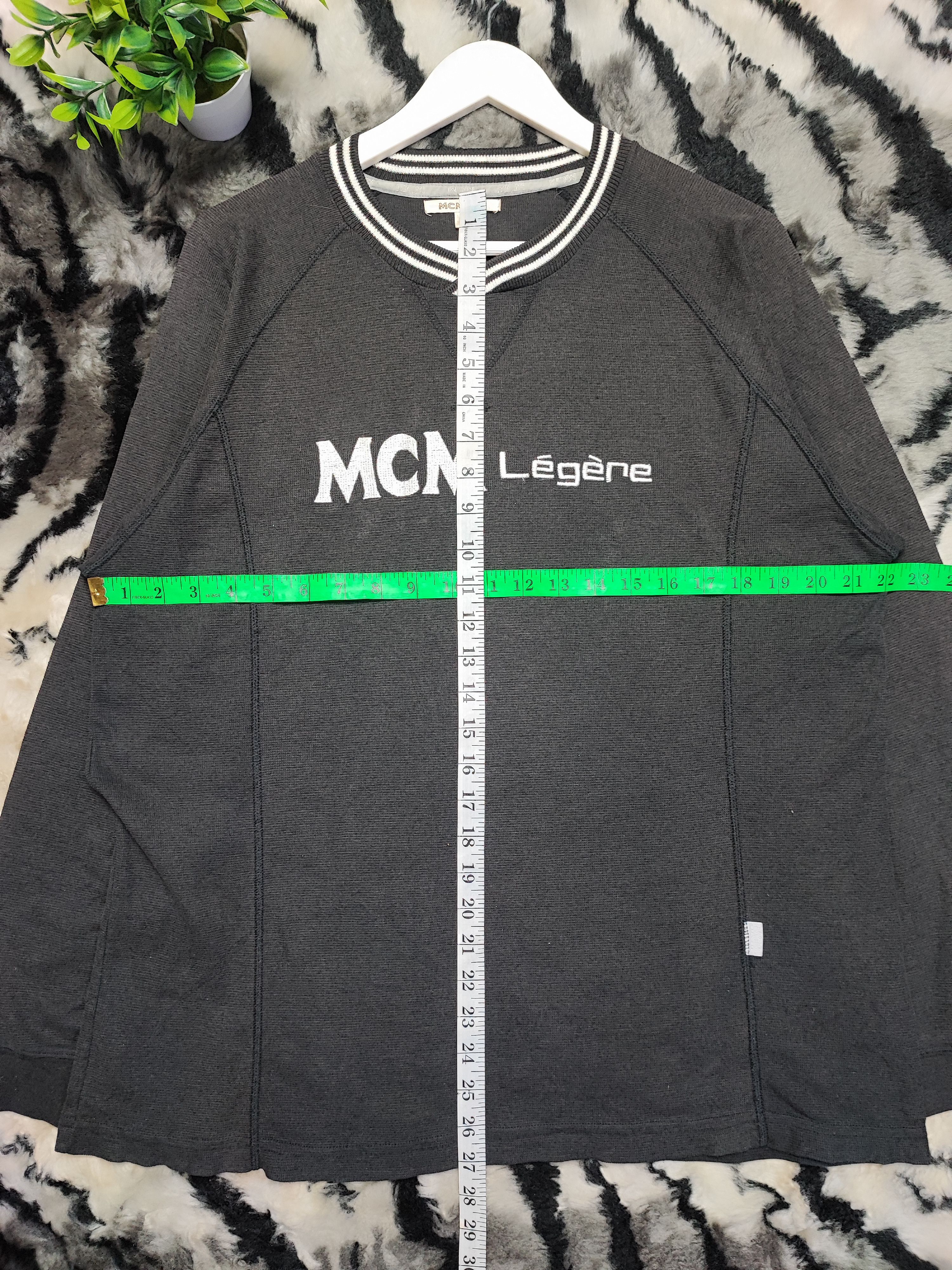 Japanese Brand × MCM × Vintage Vtg MCM Legere Big Logo Sweatshirt Size US L / EU 52-54 / 3 - 5 Thumbnail