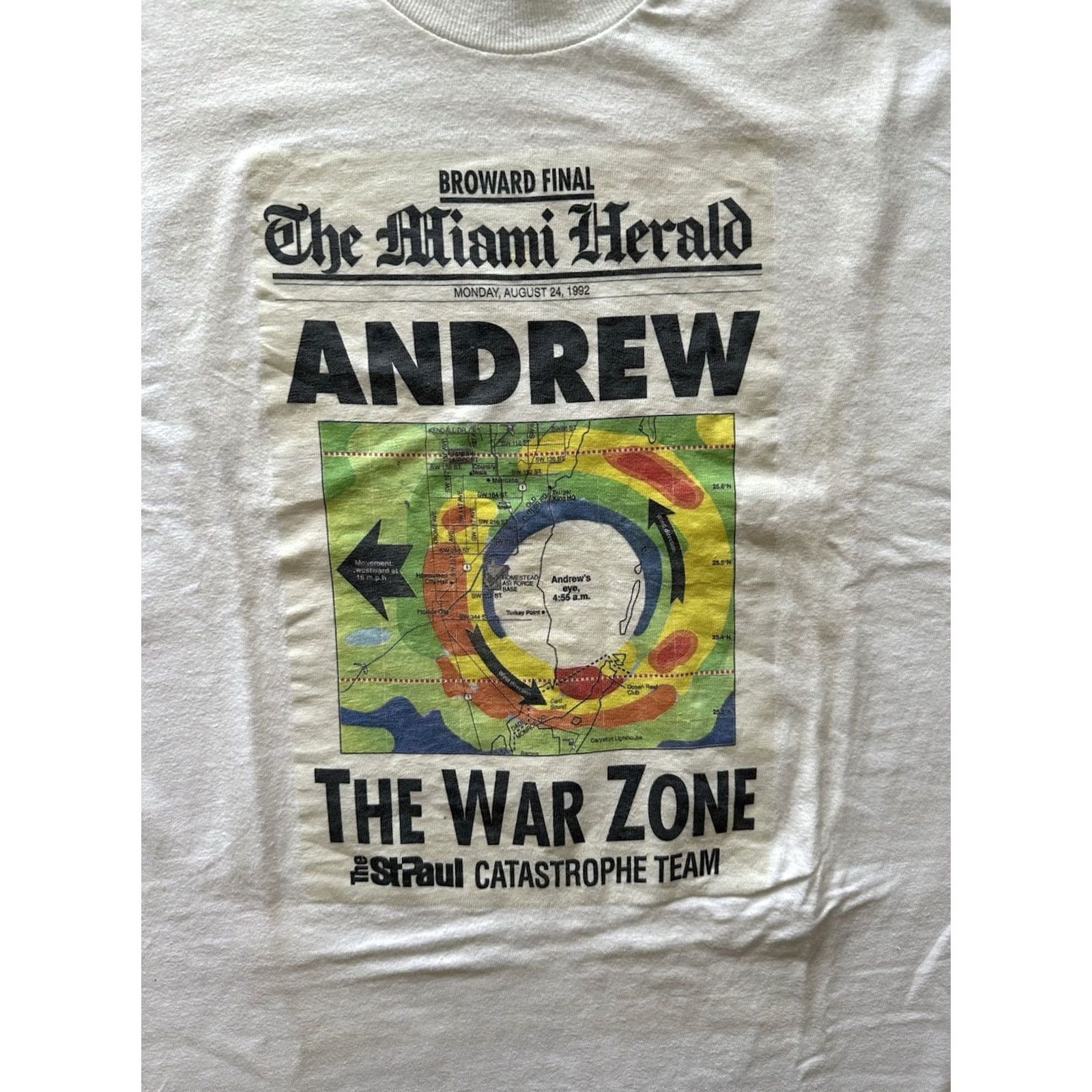 Hanes VINTAGE Hurricane Andrew “The War Zone” T-shirt Single Stitch Men Large RARE 90s Size US L / EU 52-54 / 3 - 2 Thumbnail