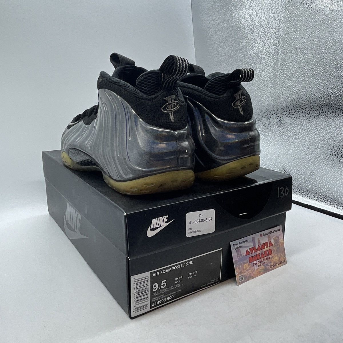 Nike Air foamposite hologram Size US 9.5 / EU 42-43 - 4 Thumbnail