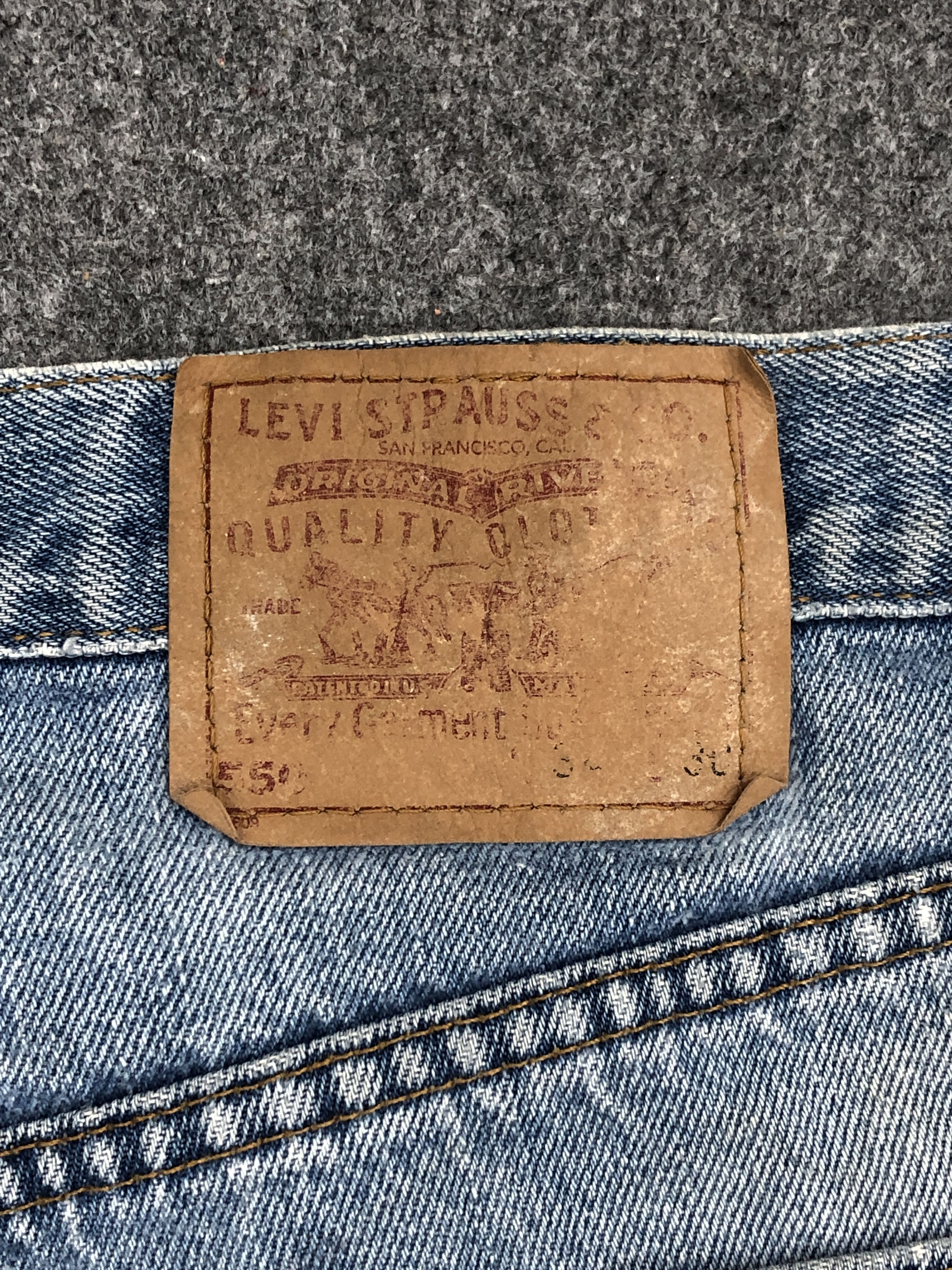 Levi's Vintage 90s Levis 550 Made In USA Faded Blue Jeans S0019 Size US 33 - 5 Thumbnail