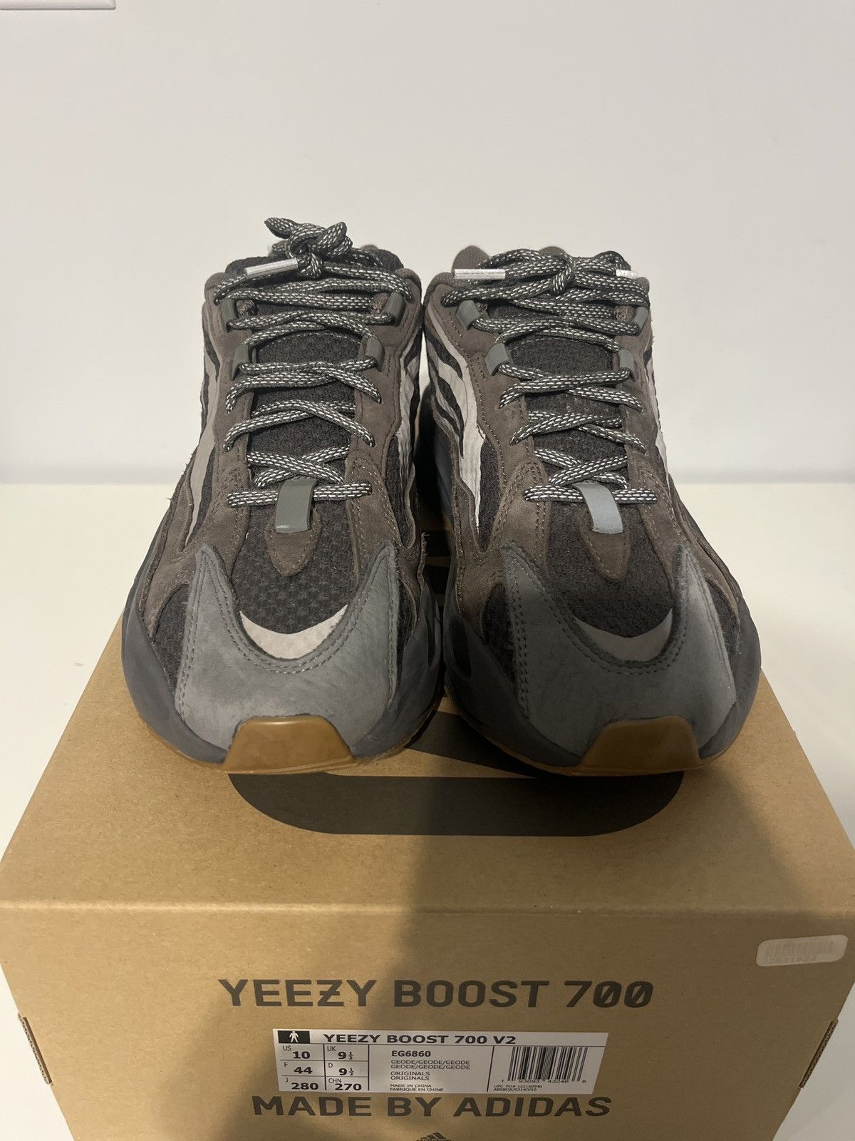 Vintage × Yeezy Yeezy 700 Geode V2 Size US 10 / EU 43 - 4 Thumbnail