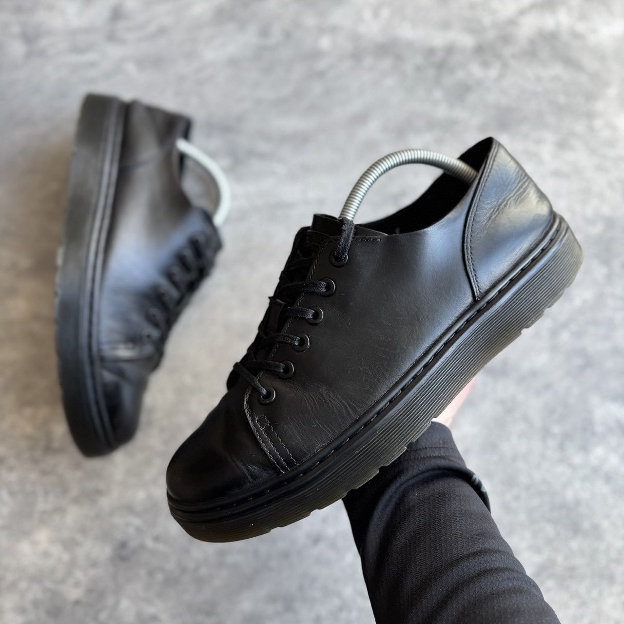 Dr. Martens Dr. Martens AirWair Leather Low Shoes Size US 10 / EU 43 - 1 Thumbnail