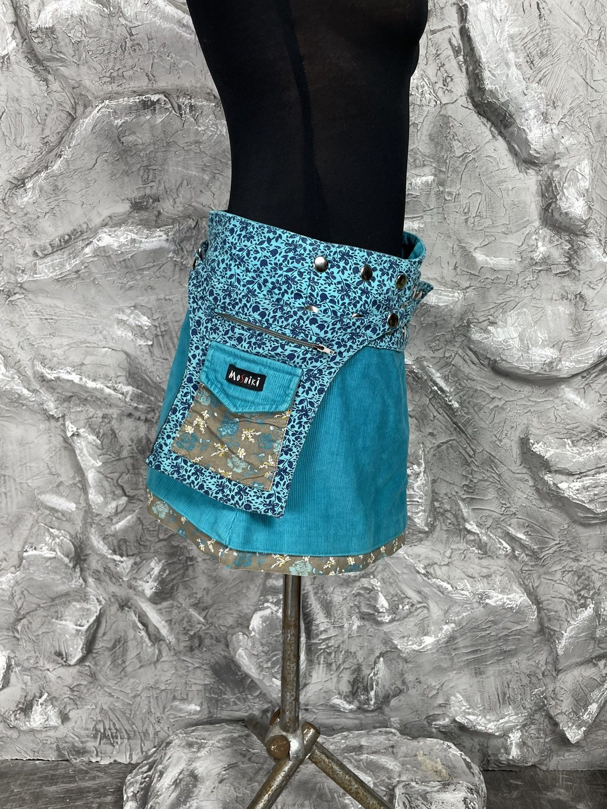Japanese Brand 2000s Y2K Rivets Reversible Wrap Mini Skirt With Pocket Size 27" / US 4 / IT 40 - 4 Thumbnail