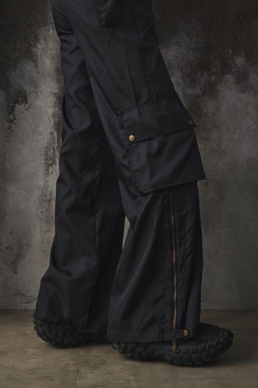 Dolce & Gabbana DOLCE & GABBANA 2000s SKI FLARED PANTS Size US 30 / EU 46 - 6 Thumbnail