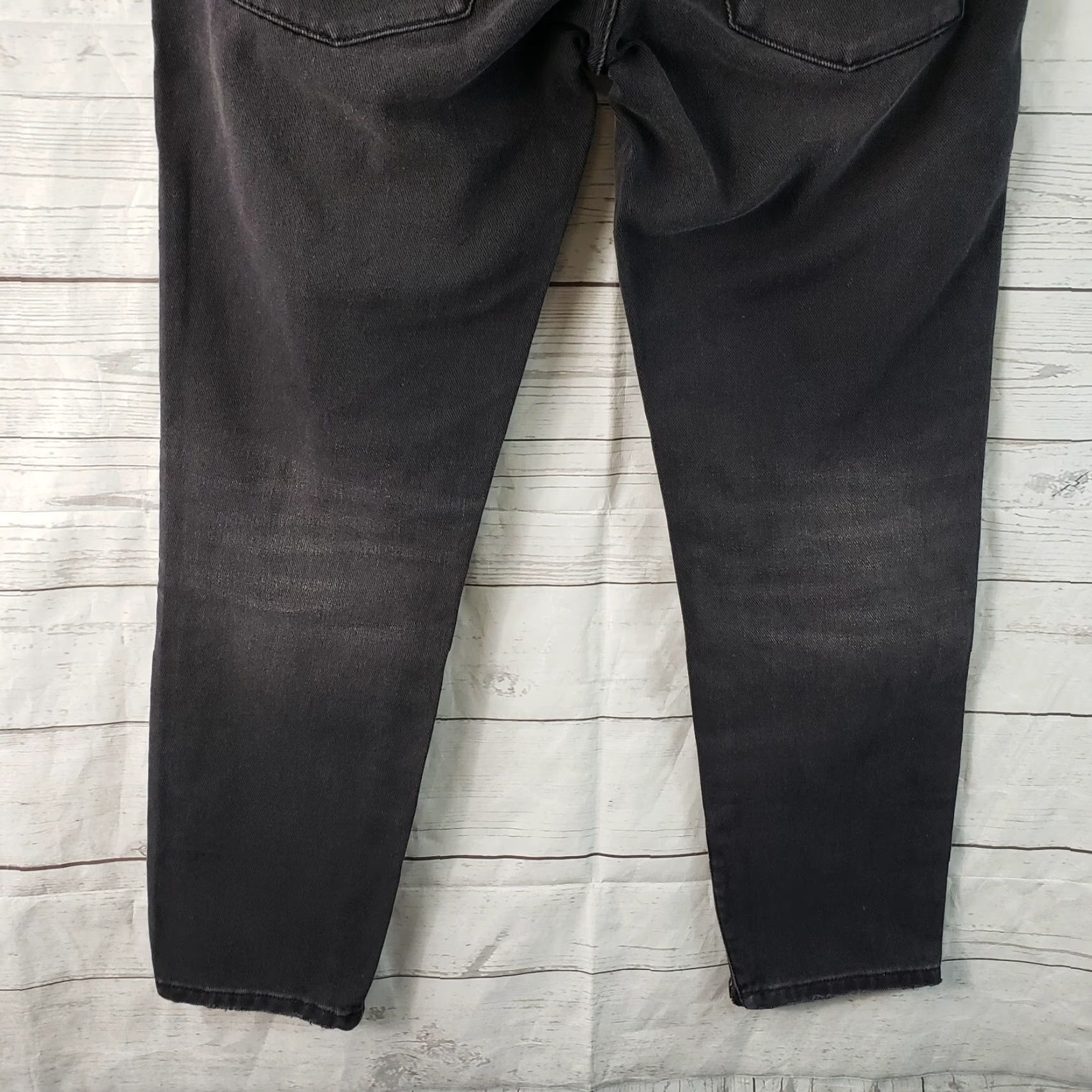 Vintage One Teaspoon Womens Cropped Jeans Sz 25 Black Distressed Ankle Zip Jeans Women 25 Black Distressed Ankle Zip Size 42" / US 20 - 6 Thumbnail