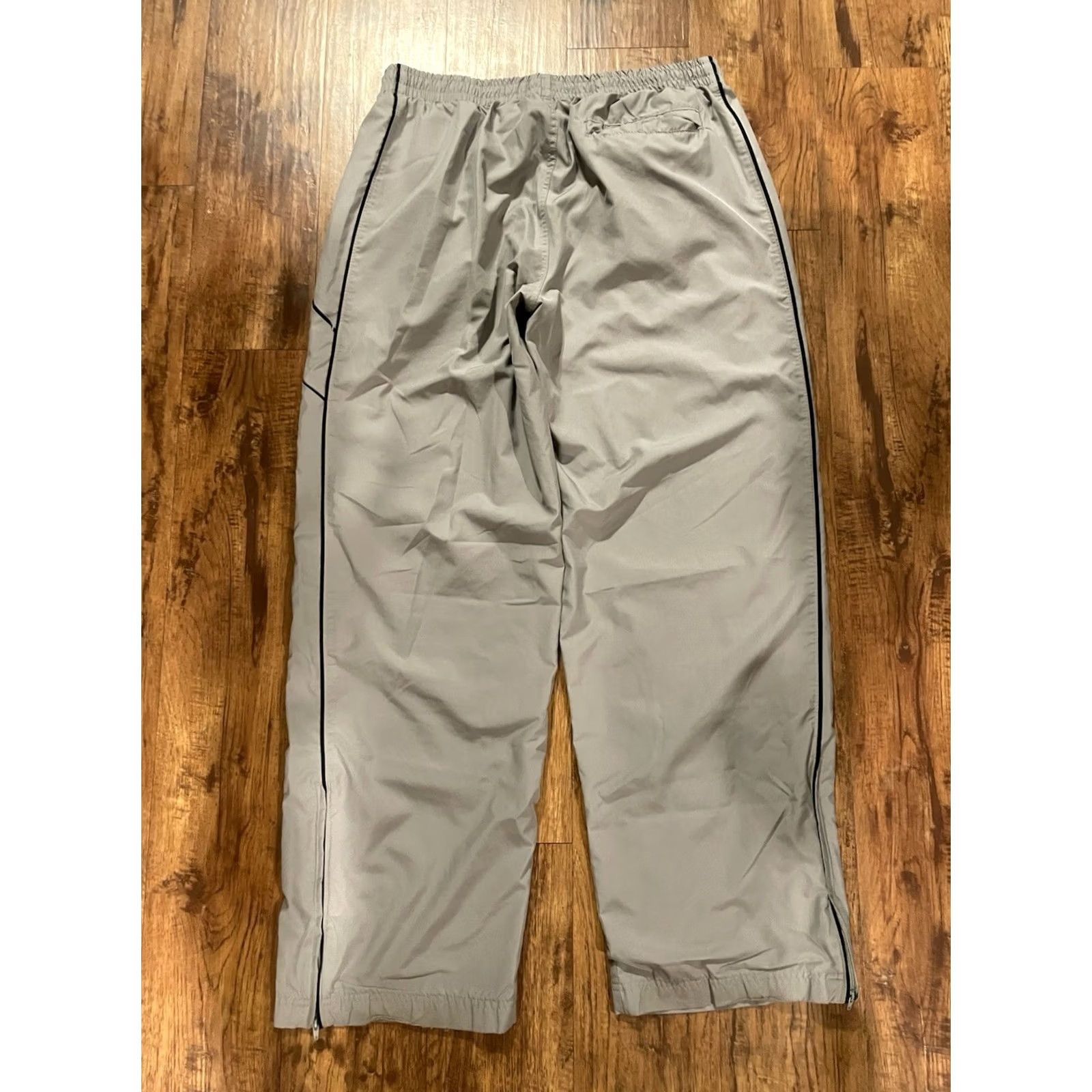 Nike VINTAGE Nike Baggy Track Pants Men XL Gray 32in 90s Athleisure City Grunge Logo Dri-FIT Size US 36 / EU 52 - 5 Thumbnail