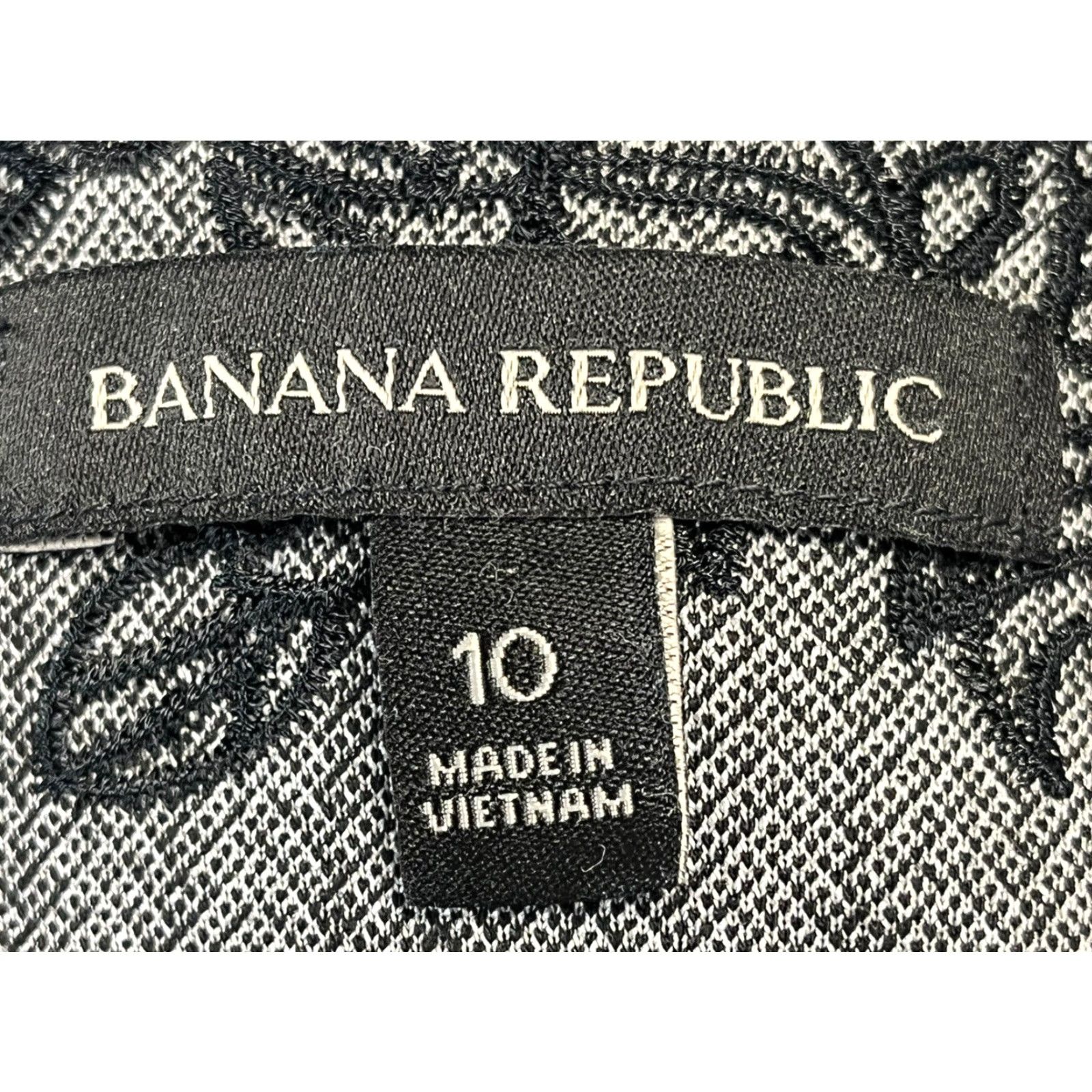 Banana Republic Banana Republic Fit and Flare Dress Gray Sleeveless Women's Size 10 Knee Length Size L / US 10 / IT 46 - 4 Thumbnail