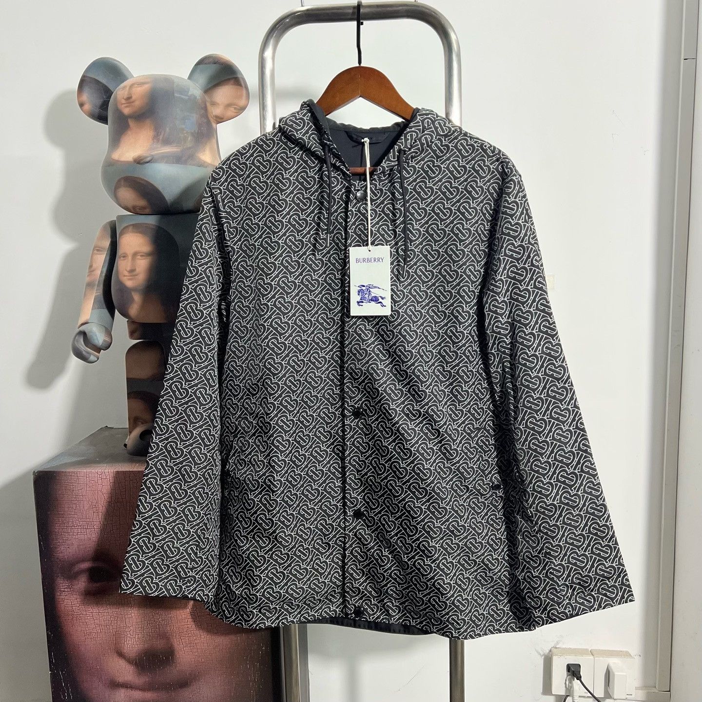 Burberry Burberry Light Jacket xl Men Size US XL / EU 56 / 4 - 1 Thumbnail