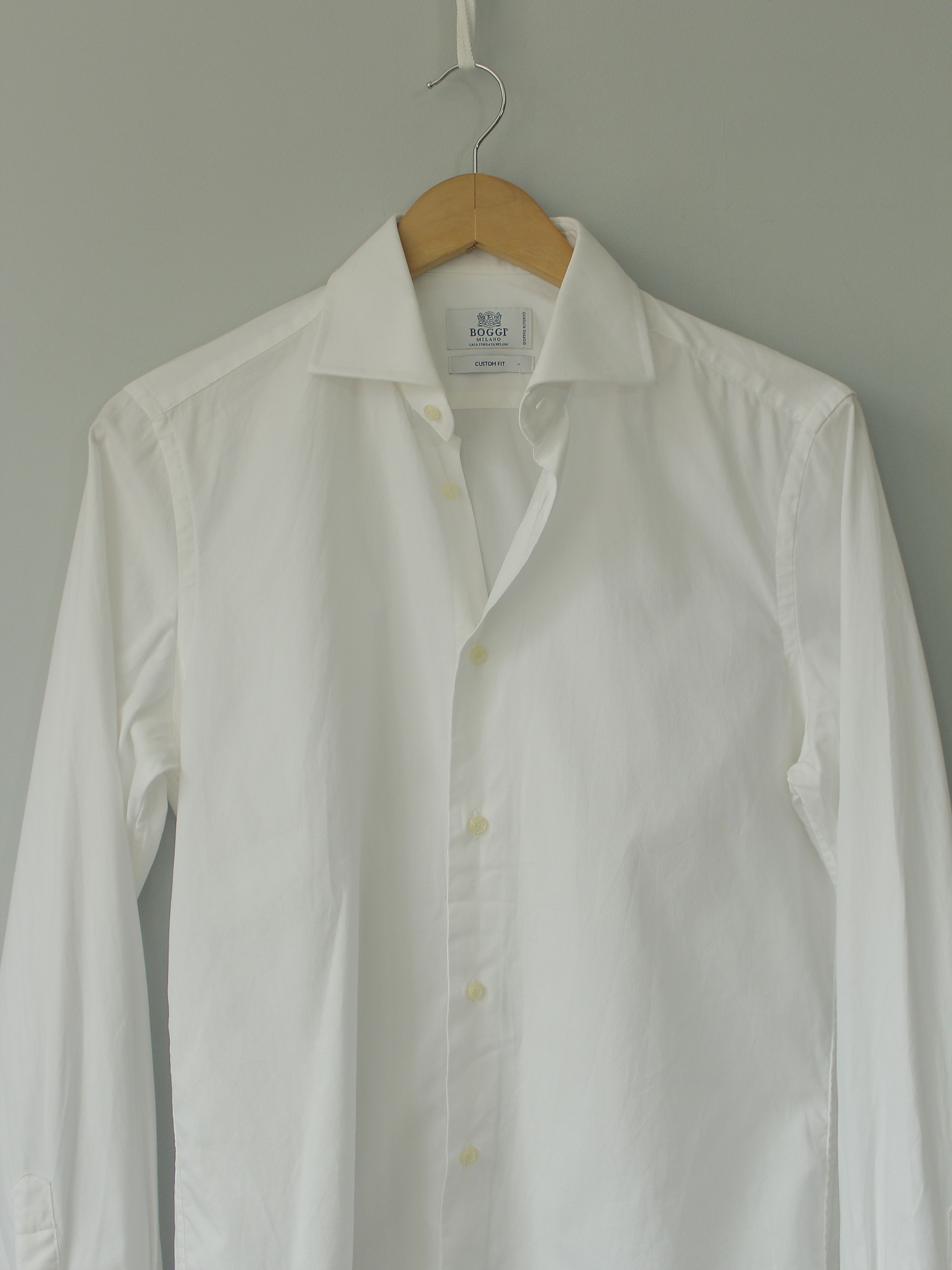 Boggi Boggi Custom Fit Button Up shirt White holes for cufflinks Size US S / EU 44-46 / 1 - 11 Thumbnail