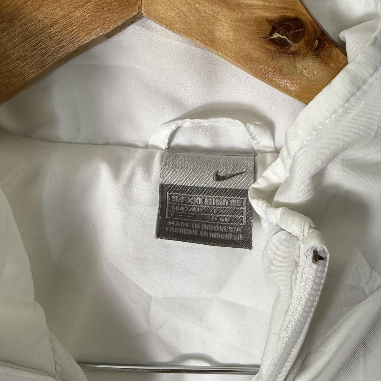 Nike Nike white windbreaker jacket Size XL Size US XL / EU 56 / 4 - 4 Thumbnail