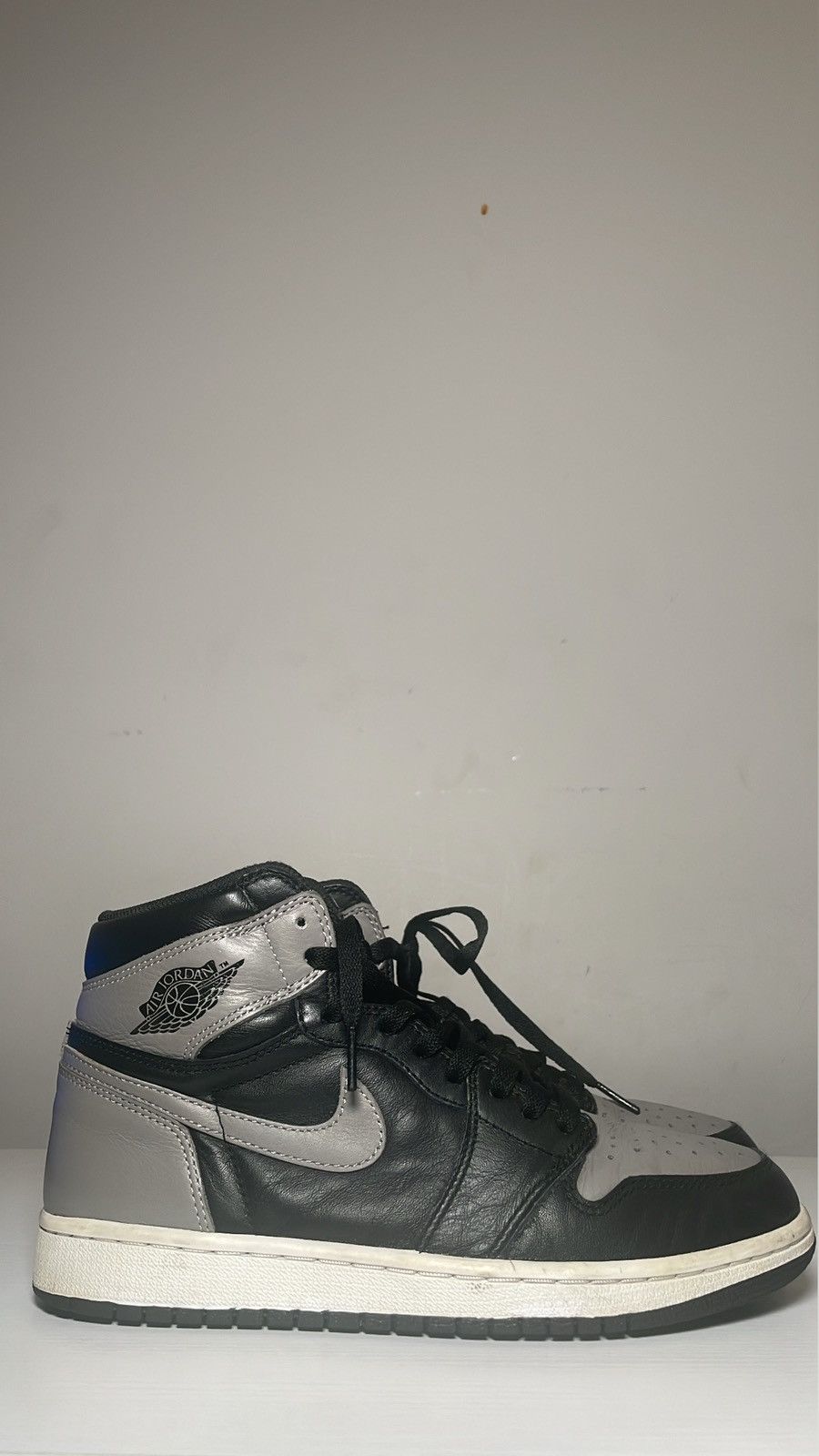 image of Jordan Nike Air Jordan 1 Shadows Shoes in Black Gray, Men's (Size 8)