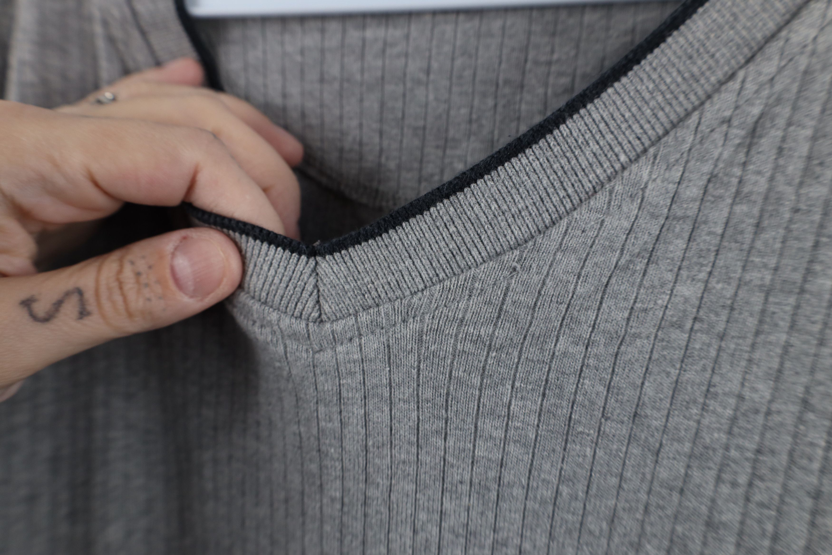 Vintage Vintage 90s Streetwear Ribbed Knit Long Sleeve T-Shirt Gray Size US XXL / EU 58 / 5 - 5 Thumbnail