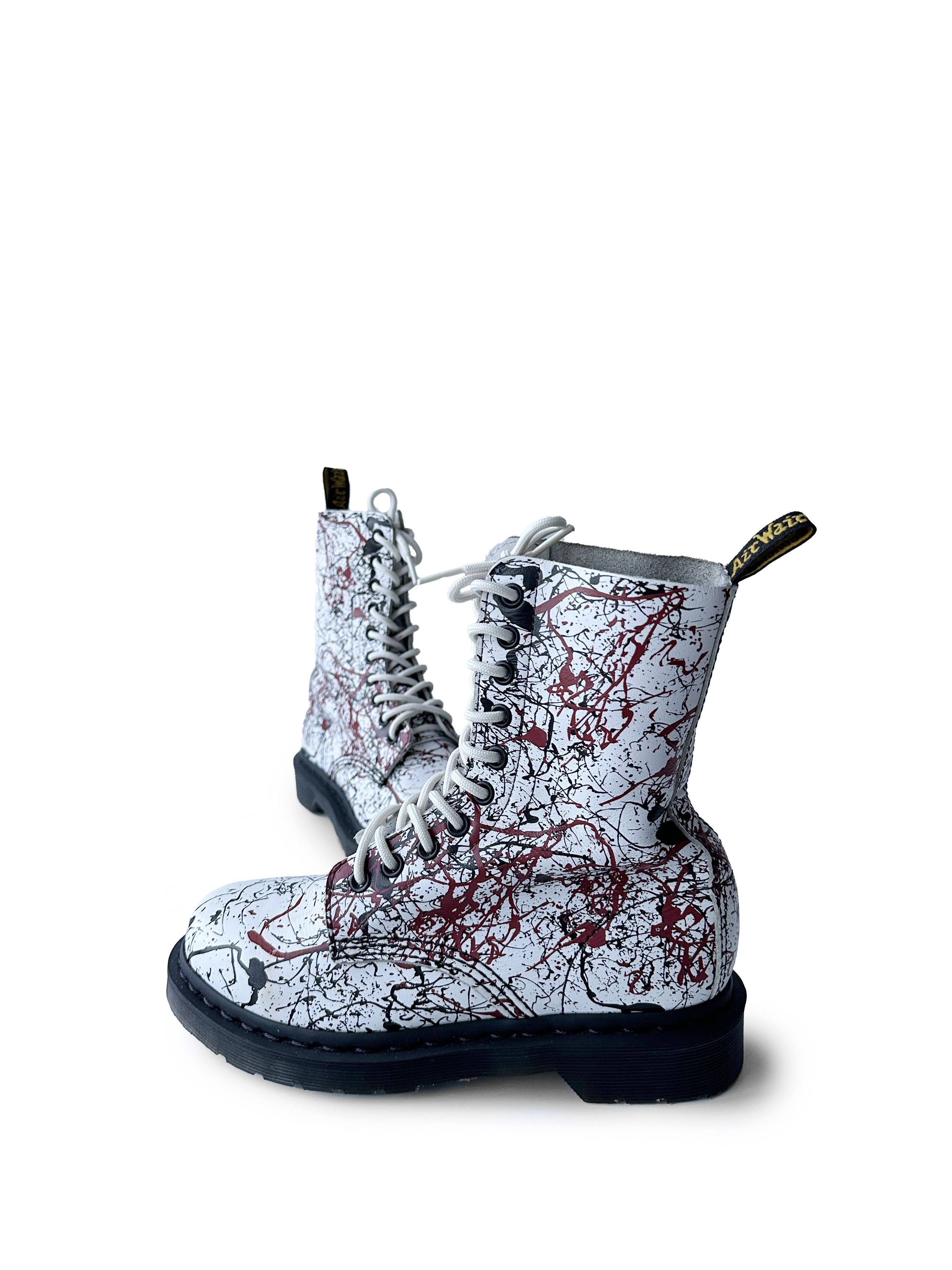 Dr. Martens Dr.Martens 14610 white paint splatter leather boots Size US 7 / IT 37 - 5 Thumbnail