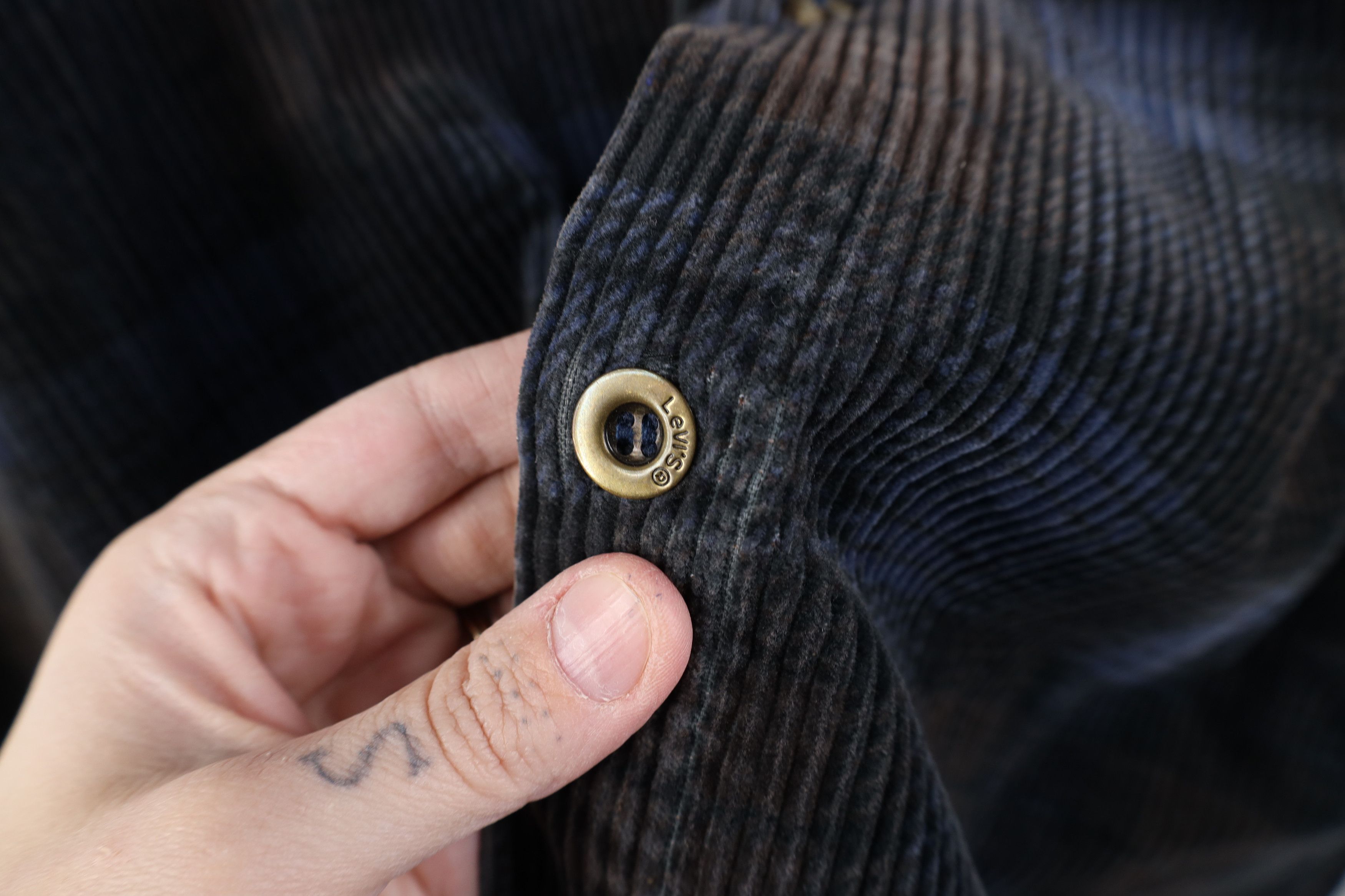 Vintage Vintage 90s Streetwear Heavy Corduroy Button Shirt Plaid Size US L / EU 52-54 / 3 - 4 Thumbnail