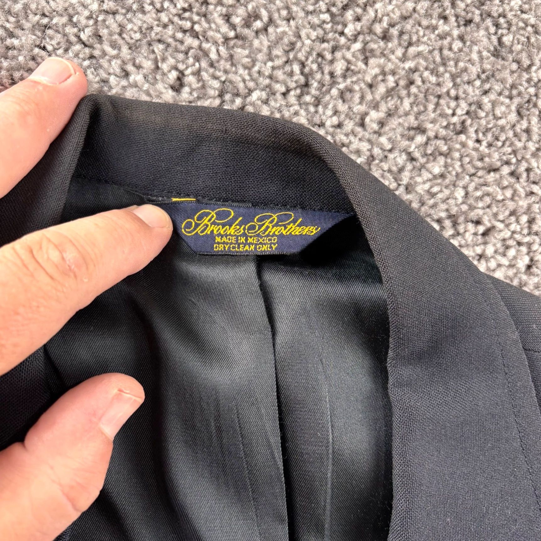 Brooks Brothers Brooks Brothers Blazer Jacket Mens 43R Navy Wool Fleece Two-Button Notch Lapel Regular Fit Casual Business Wedding Blue 43 USA Preppy Vintage N/A Size 46R - 3 Thumbnail