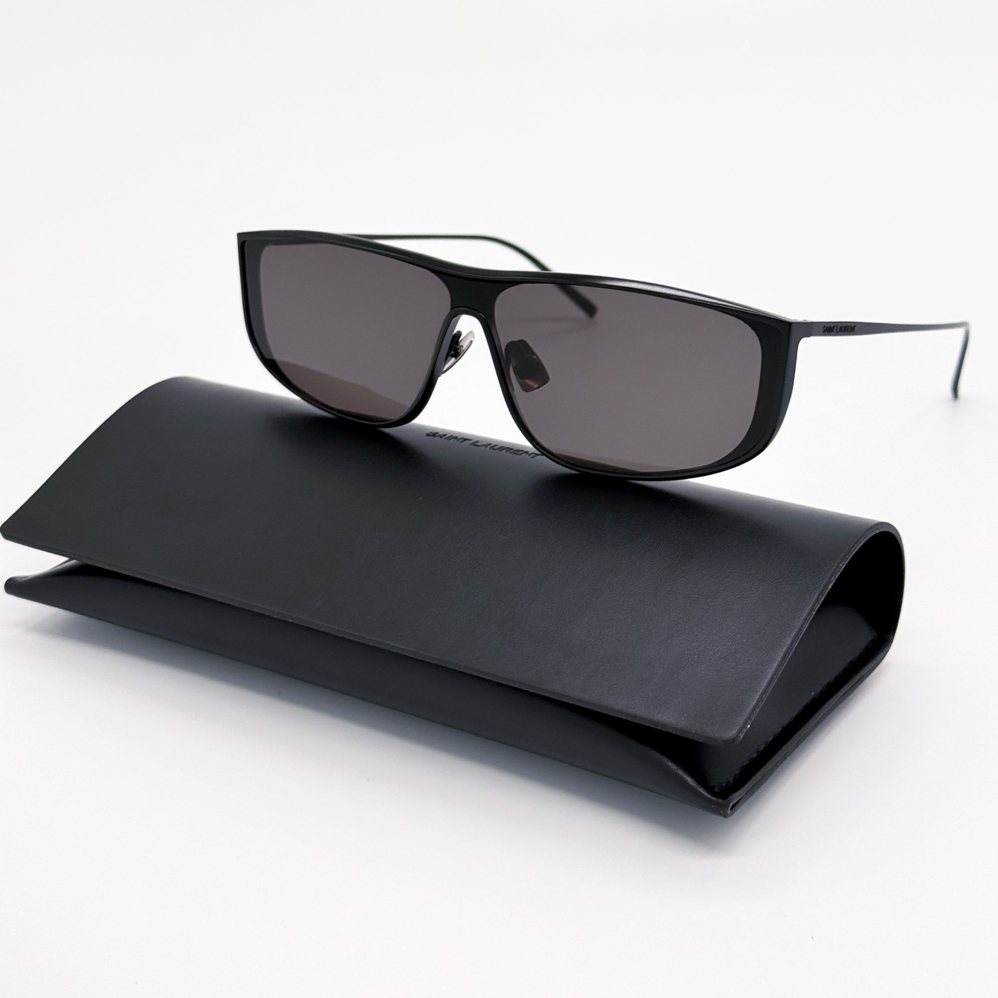 Saint Laurent Paris NEW SAINT LAURENT SL605 LUNA 002 BLACK SUNGLASSES SL 605 Size ONE SIZE - 1 Thumbnail