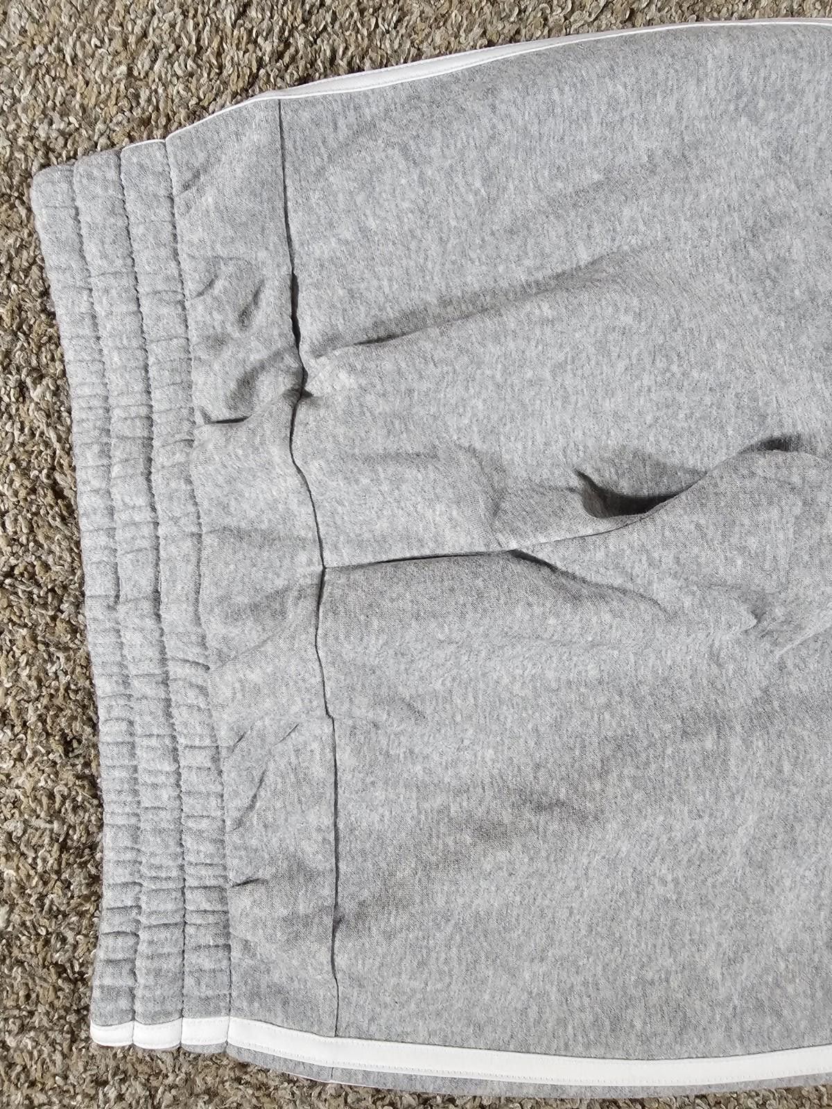 Adidas Adidas Womens Small Gray White Stripe Sweatpants Drawstring Size 28" / US 6 / IT 42 - 7 Thumbnail