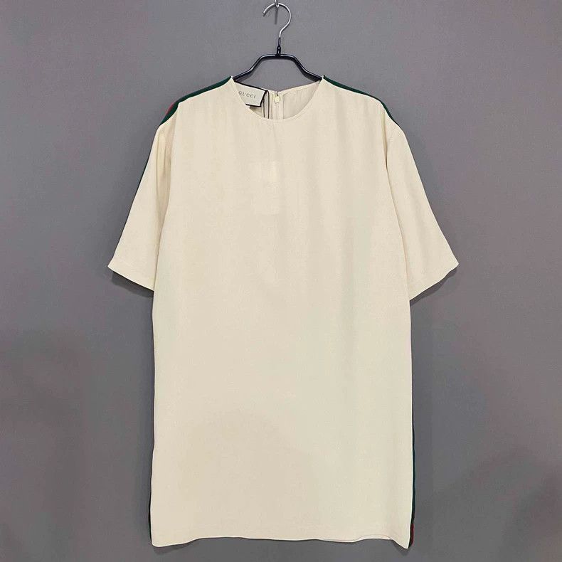 Gucci Gucci White knitted striped dress 2506-Nextarrow Size M / US 6-8 / IT 42-44 - 1 Thumbnail