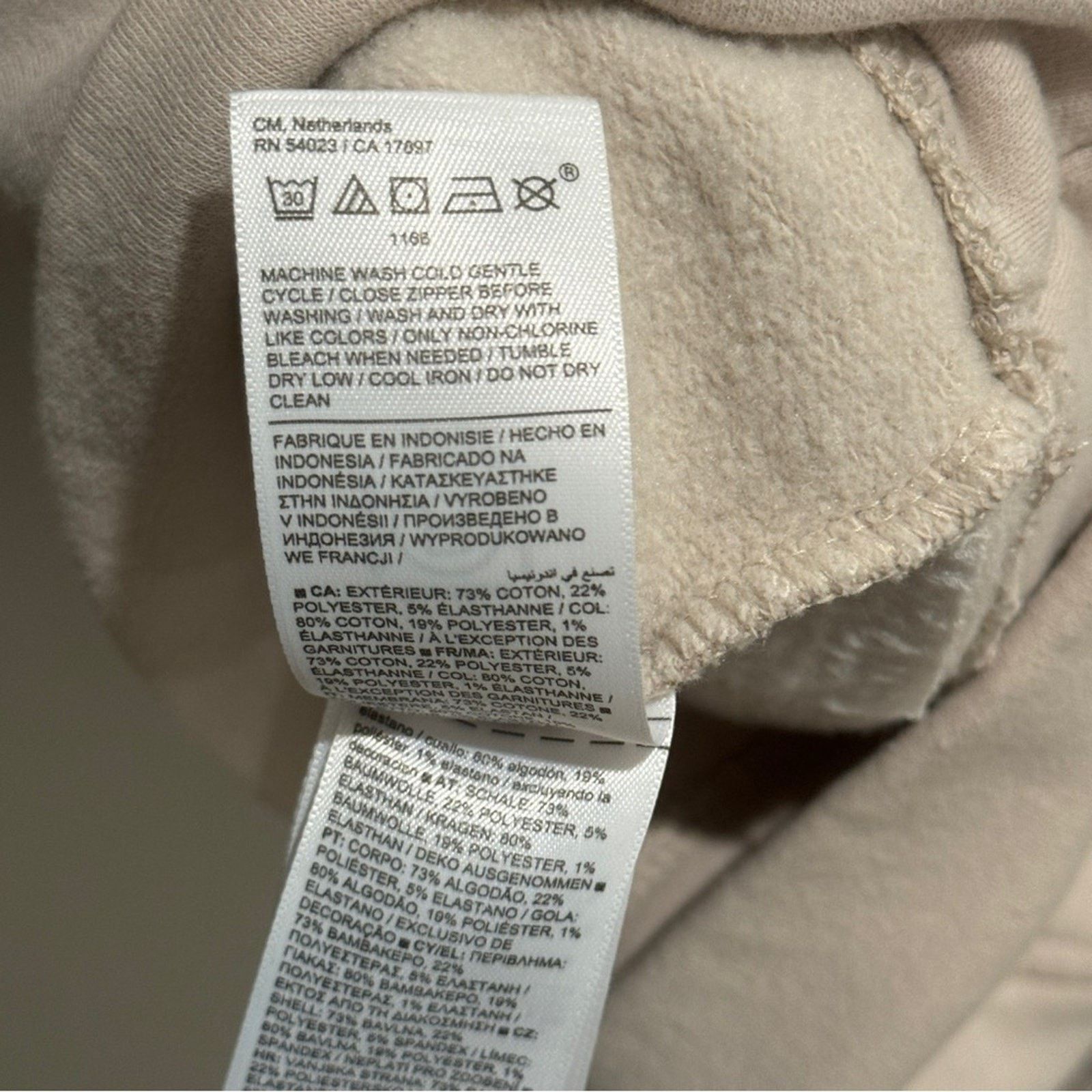 Athleta Athleta Retroplush Cream Revive Half Zip Sweatshirt Size SP Size S / US 4 / IT 40 - 10 Thumbnail