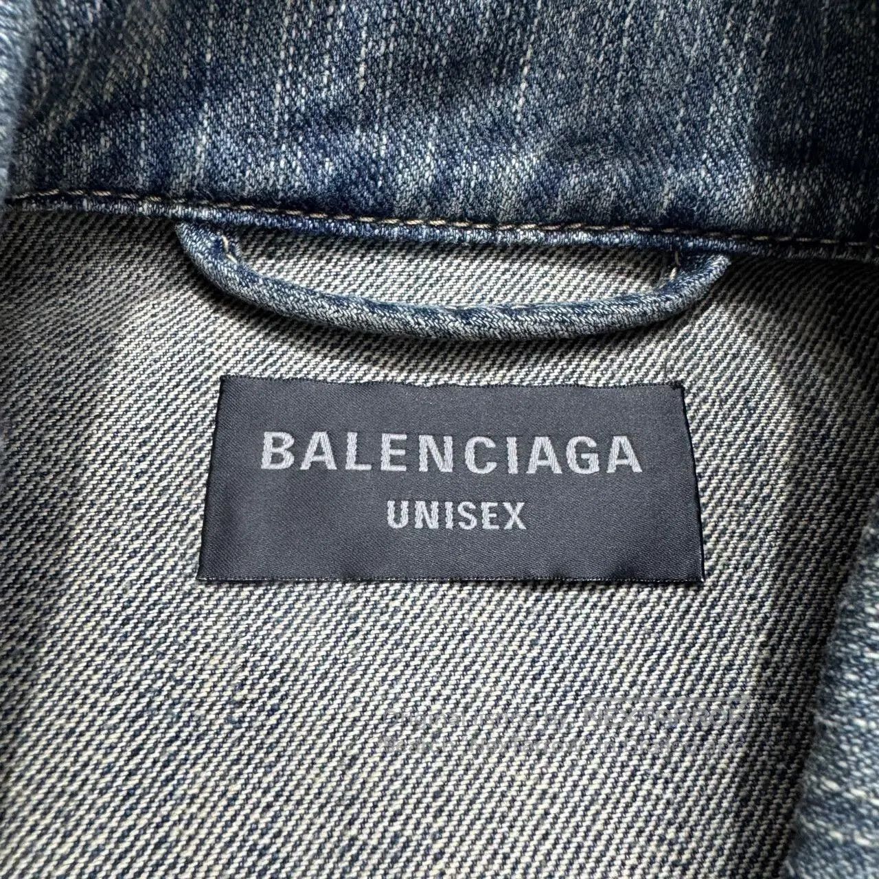 Balenciaga balenciaga graffiti embellished denim jacket. Size US L / EU 52-54 / 3 - 3 Thumbnail