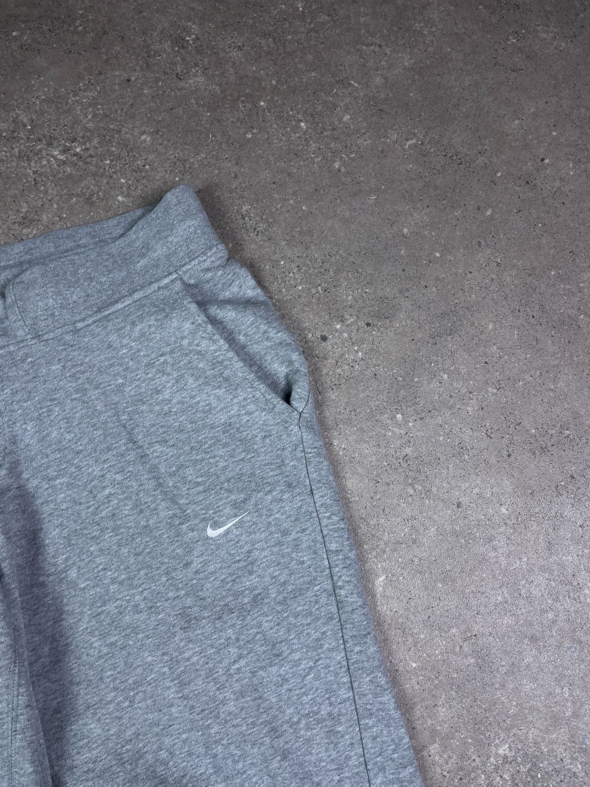 Nike × Vintage Vintage Nike Grey Heavy Cotton Baggy Sweatpants Size US 34 / EU 50 - 3 Thumbnail