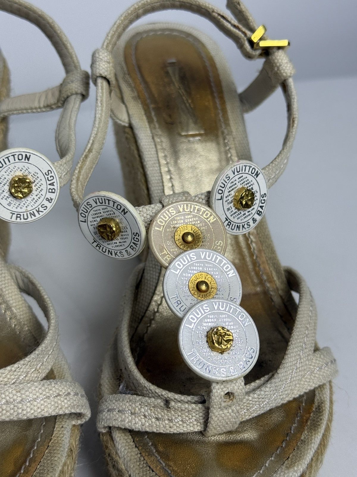 Louis Vuitton Louis Vuitton cream espadrille wedge sandals Size US 8 / IT 38 - 5 Thumbnail