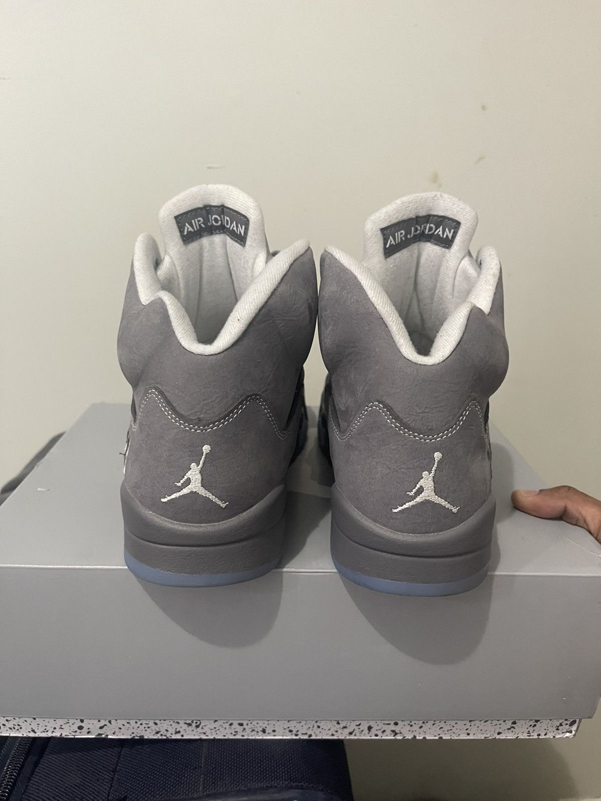 Jordan Brand Wolf grey 5s Size US 10 / EU 43 - 4 Thumbnail