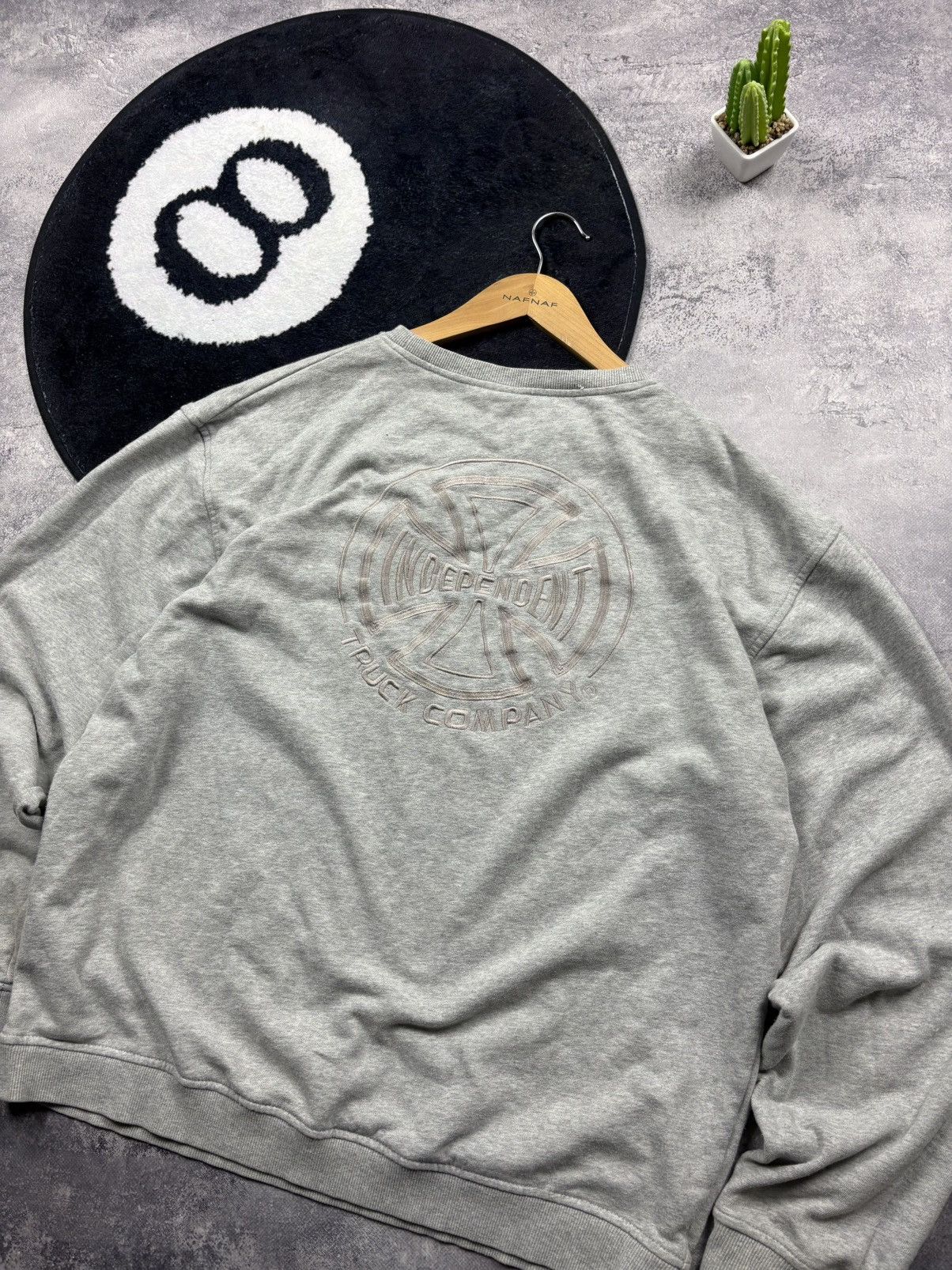 Independent Truck Co. INDEPENDENT Truck Company Vintage Big Logo Sweatshirt Rare Size US XL / EU 56 / 4 - 8 Thumbnail