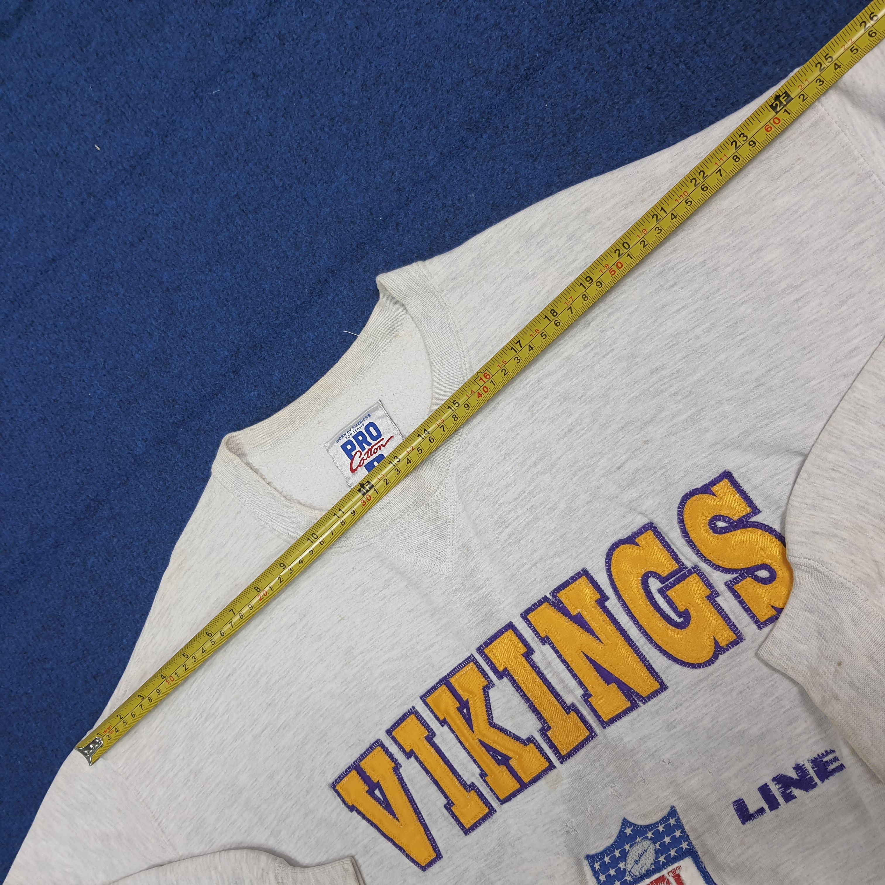 Russell Athletic Vintage 90s NFL Russell Minnesota Vikings Sweatshirt C286N2 Size US XL / EU 56 / 4 - 10 Thumbnail