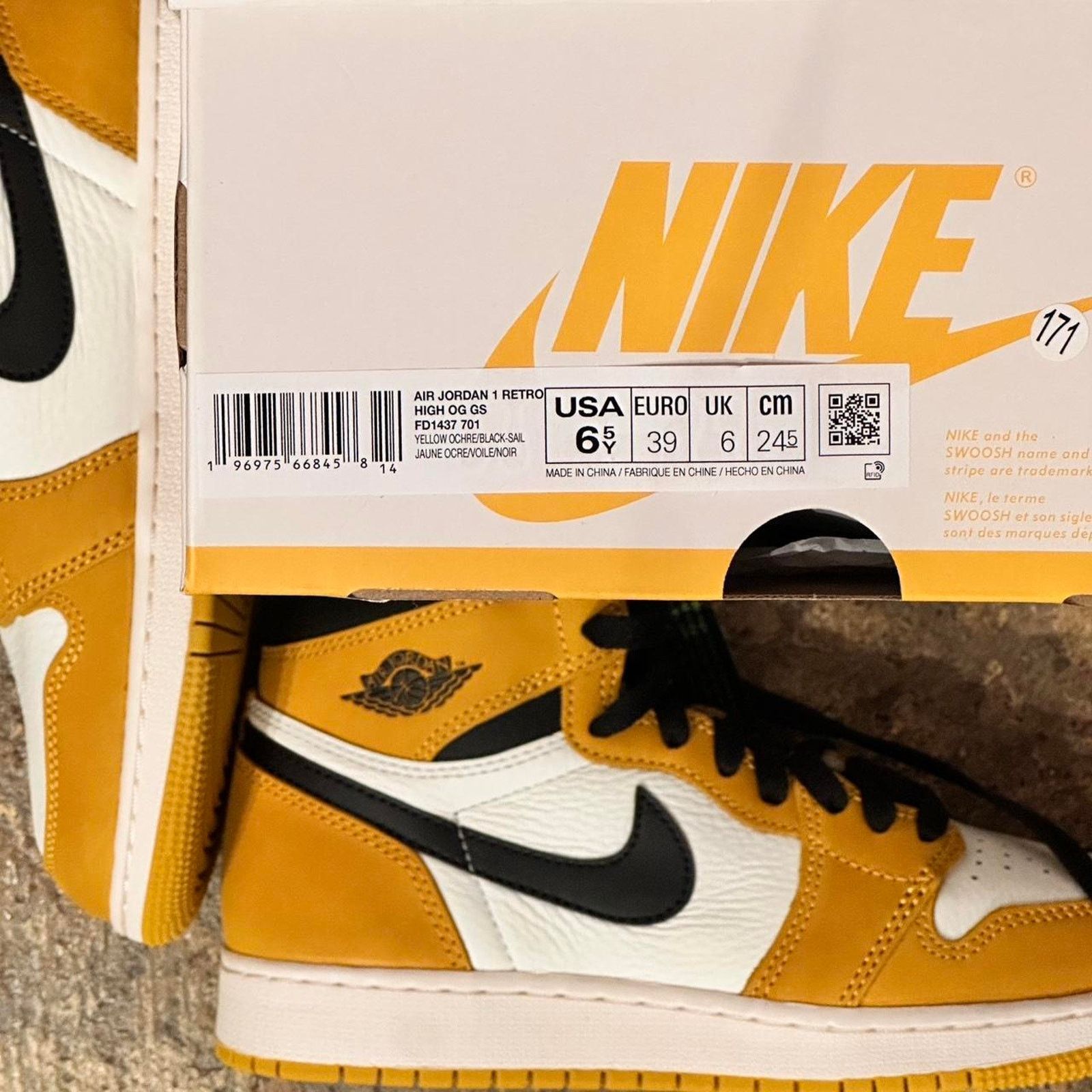 Nike Air jordan 1 retro Size US 6.5 / EU 39-40 - 2 Thumbnail
