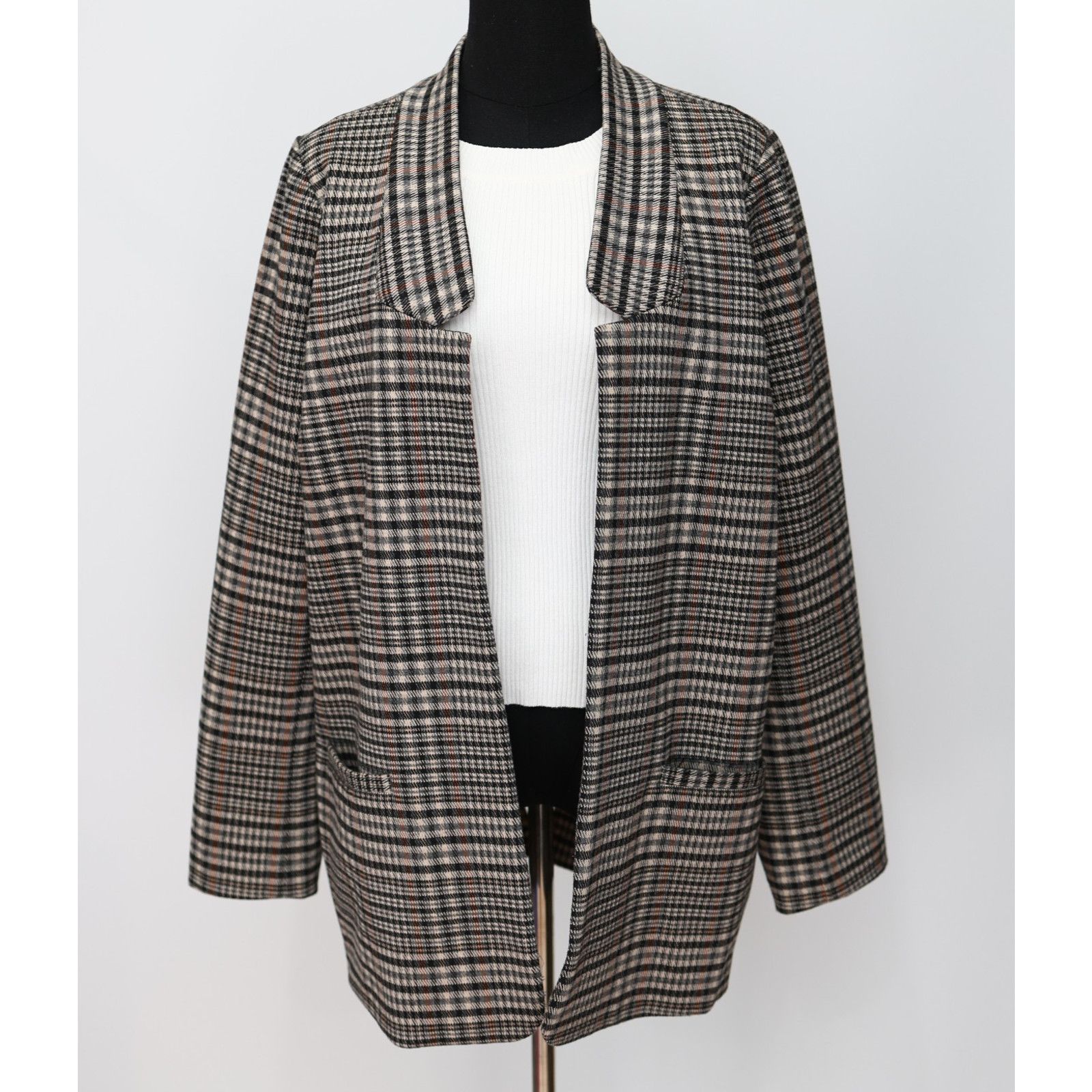Soft Surroundings SOFT SURROUNDINGS Houndstooth Plaid St James Blazer Size L Size L / US 10 / IT 46 - 2 Thumbnail