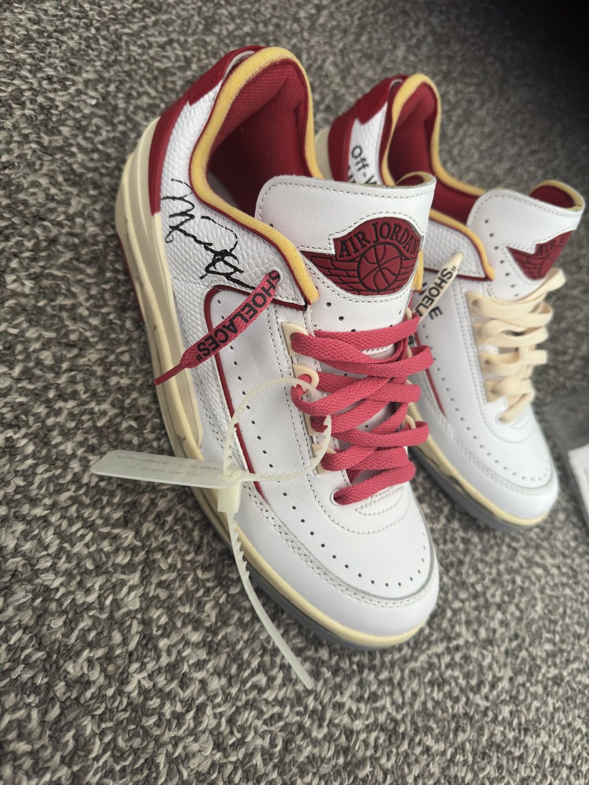 Off-White Jordan Retro Low SP