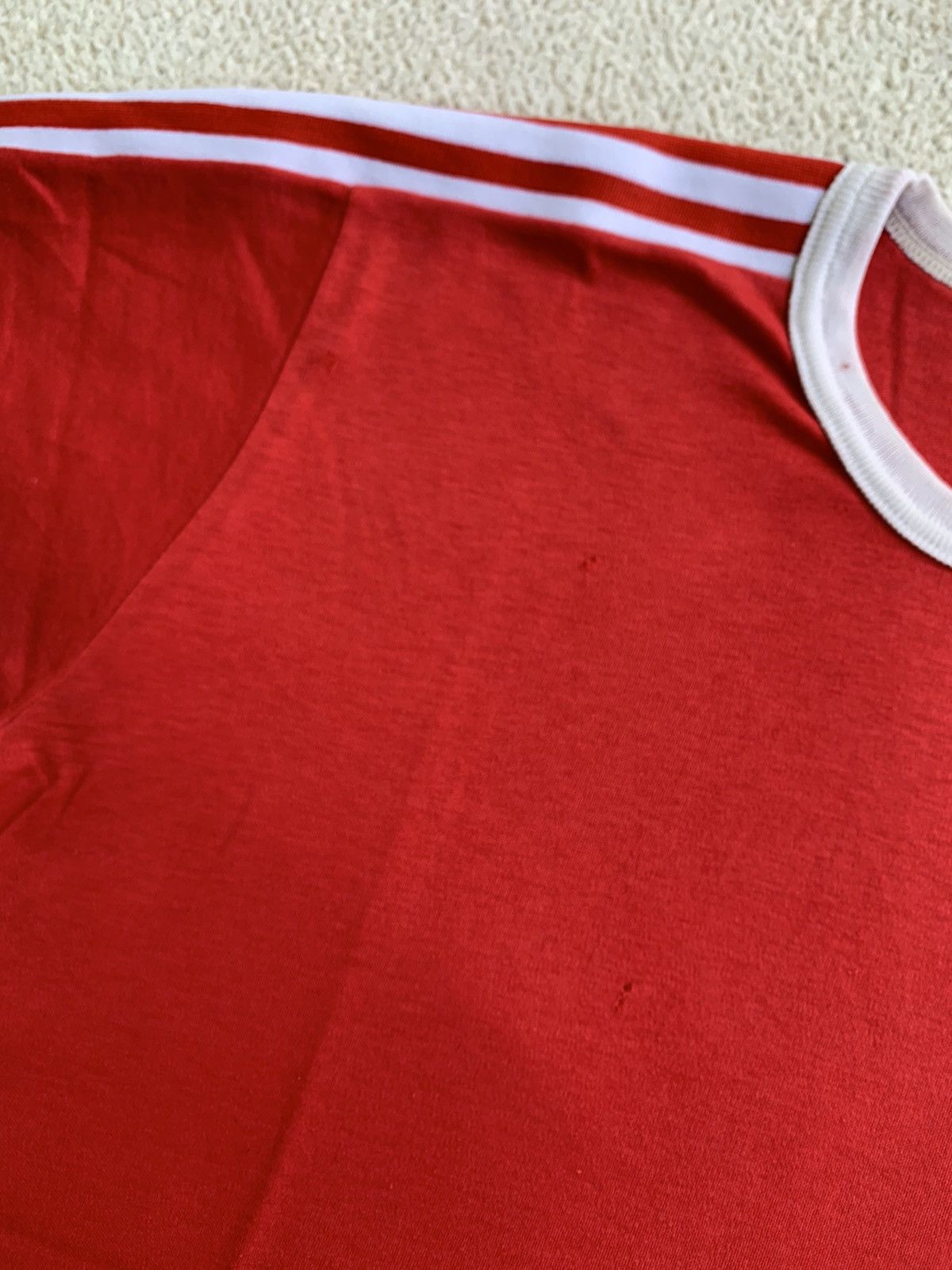 Adidas × Vintage Vintage 80s Adidas Streetwear Red Tee Size US L / EU 52-54 / 3 - 6 Thumbnail