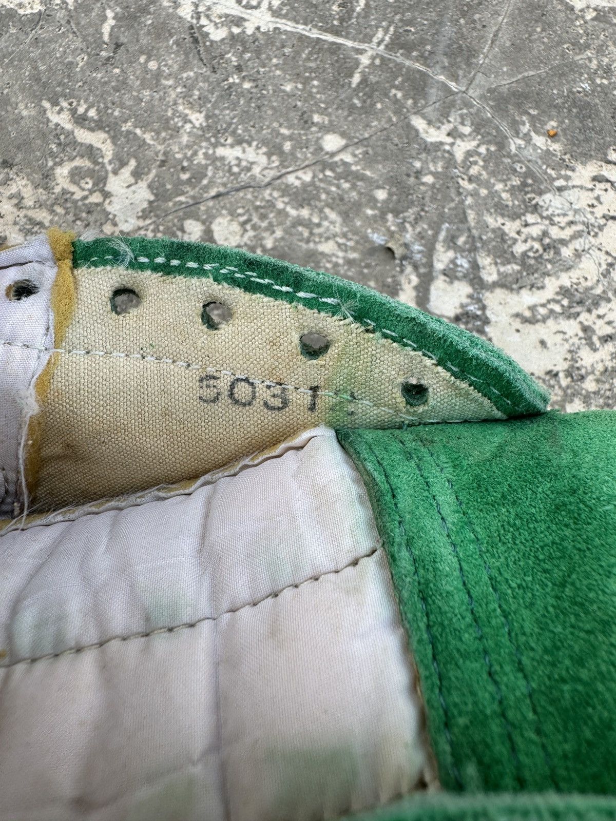 Nike RARE !!Vintage 70/80s Nike Blazer Suede Made in Japan Size US 10 / EU 43 - 13 Thumbnail