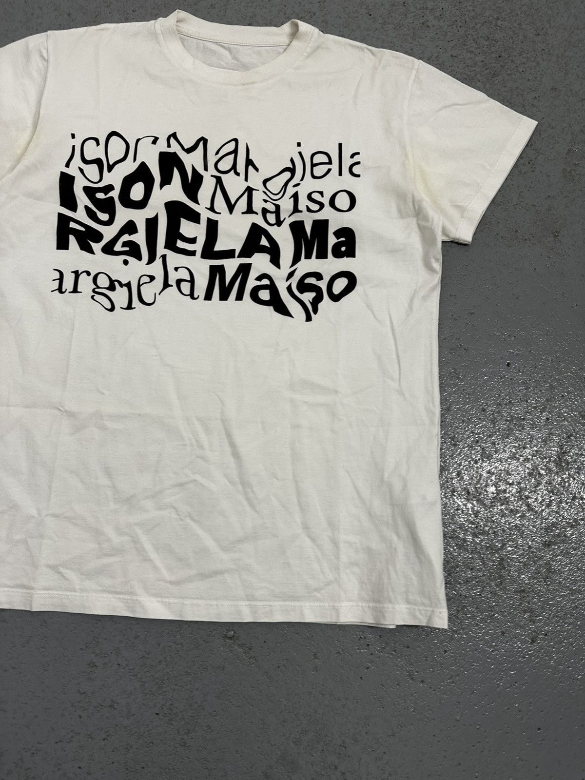 Maison Margiela Maison Margiela Logo T-Shirt Size US S / EU 44-46 / 1 - 5 Thumbnail