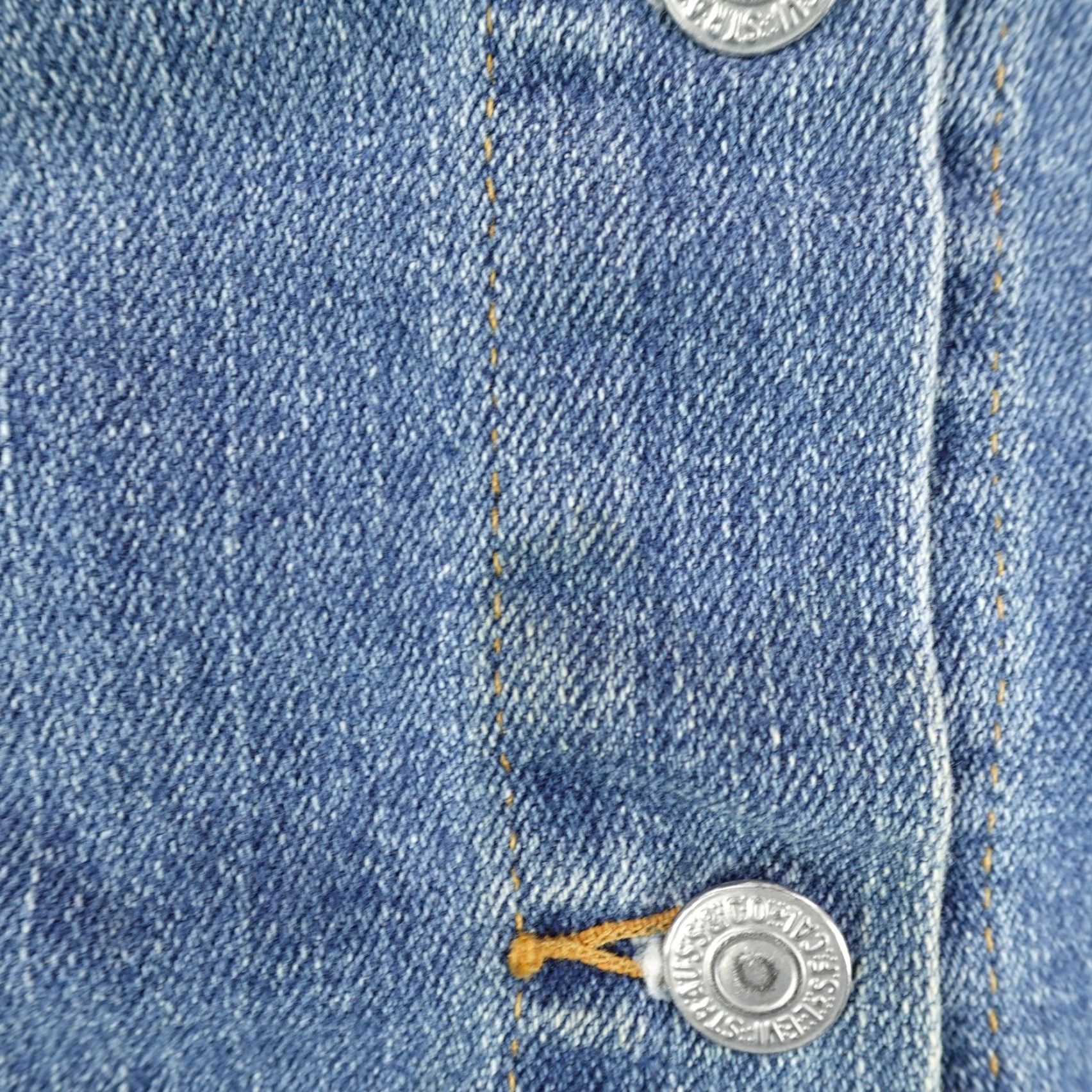 Levi's VINTAGE Levi's Jacket Womens Large Denim Trucker Coat Size 36" / US 14 / IT 50 - 2 Thumbnail