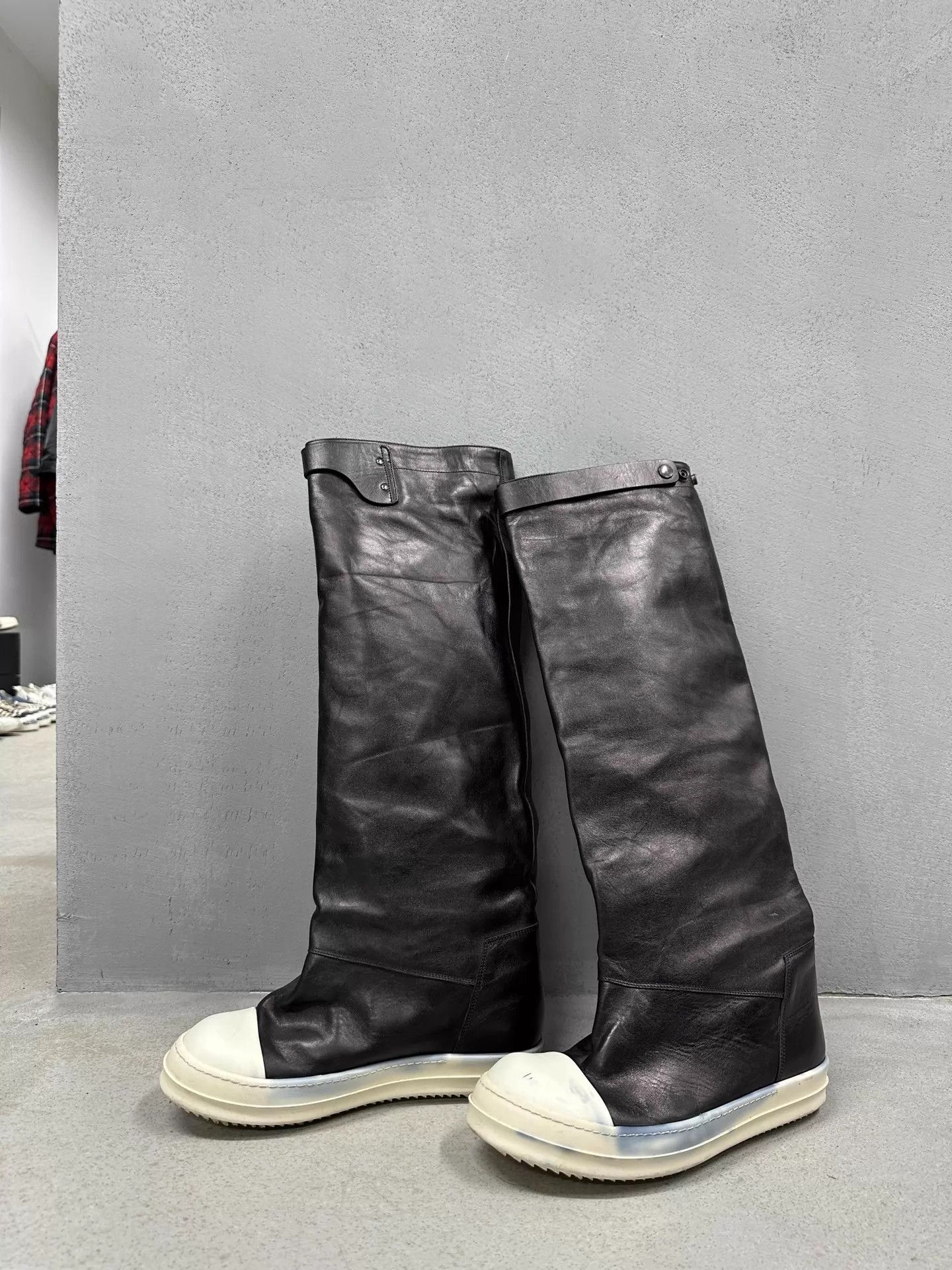 Rick Owens Rick Owens AW14 Heavy Leather High-Top 41 (42-43) Size US 8 / EU 41 - 2 Thumbnail