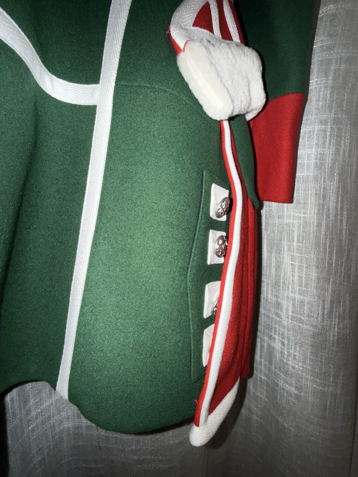 Burberry Burberry Wool Ceremony Coat with Red & Green Sheepskin Trim Size XS / US 0-2 / IT 36-38 - 12 Thumbnail