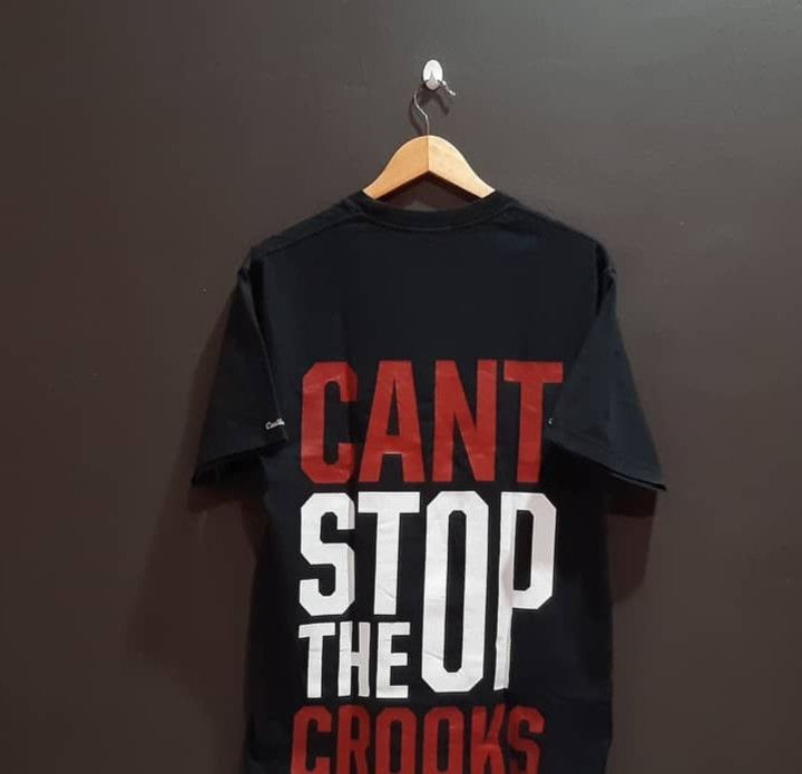 Crooks & Castles TSHIRT : CROOKS & CASTLES Size US L / EU 52-54 / 3 - 2 Thumbnail