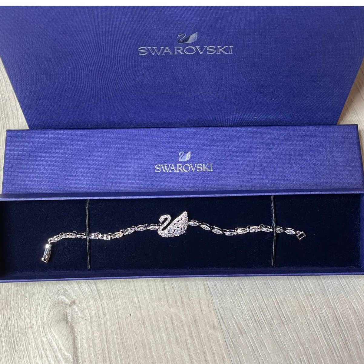 Swarovski Swarovski Swan White Rhodium Bath Bracelet Medium Size ONE SIZE - 1 Thumbnail