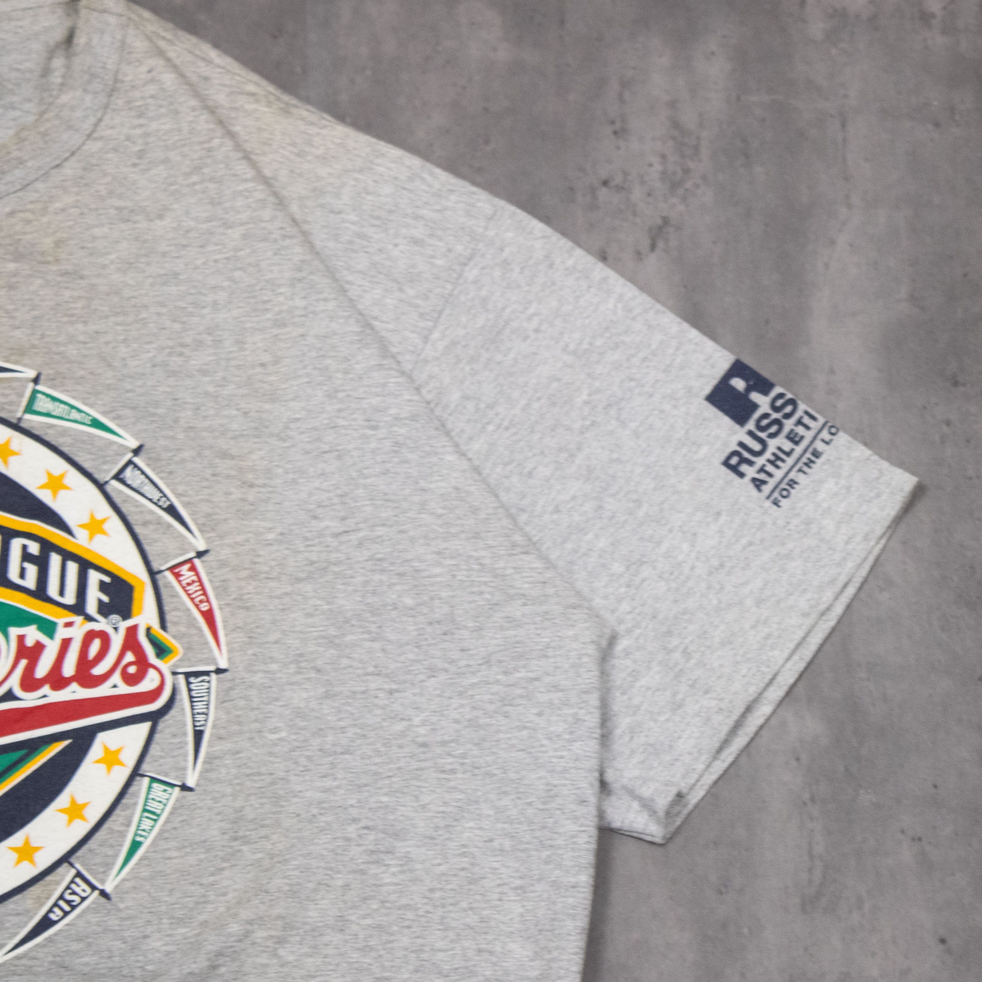 Russell Athletic Y2K 2001 00's World Series Heather Grey T-Shirt Size US XL / EU 56 / 4 - 5 Thumbnail